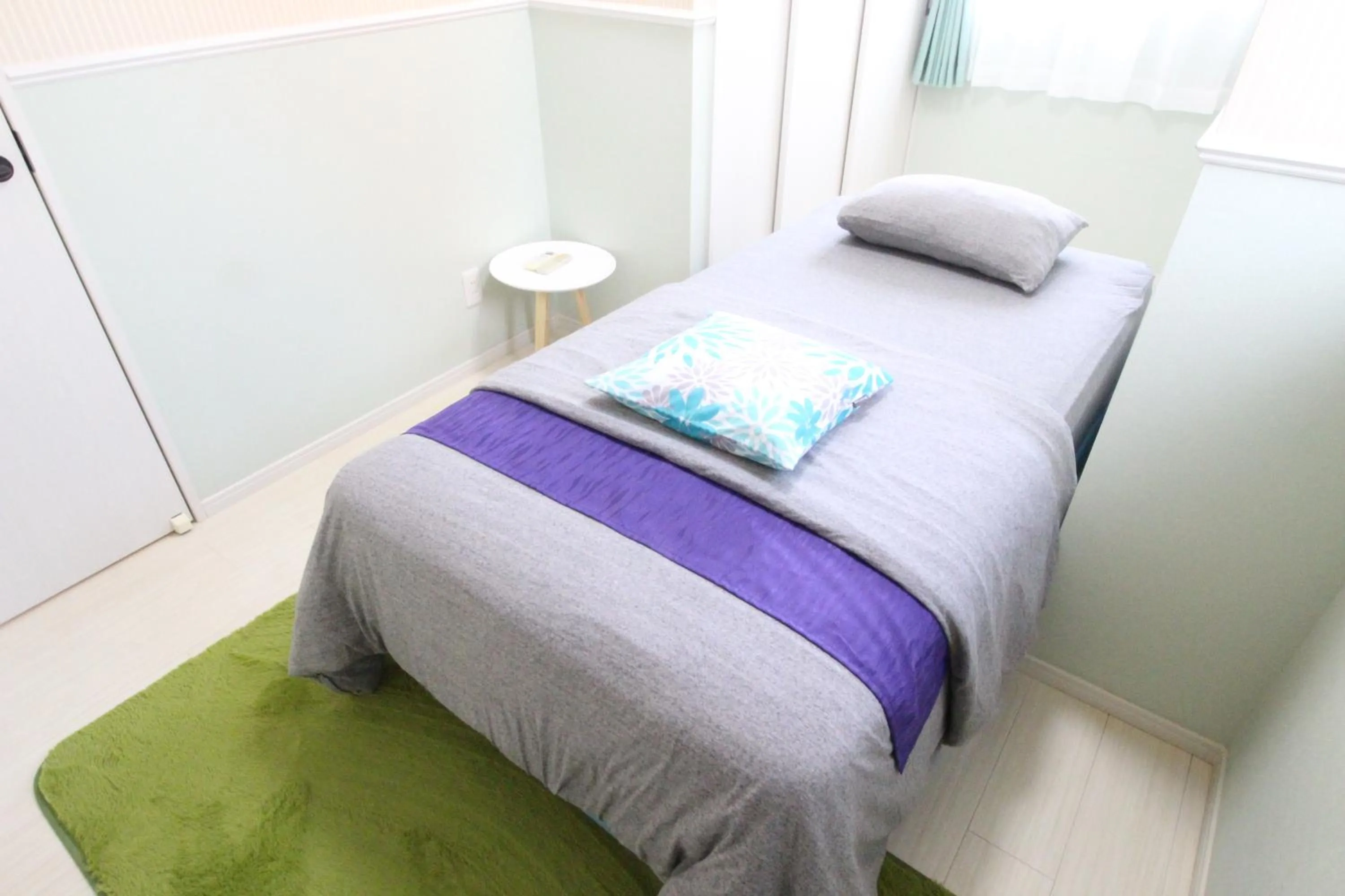 Bed in Condominium Felicita Naha