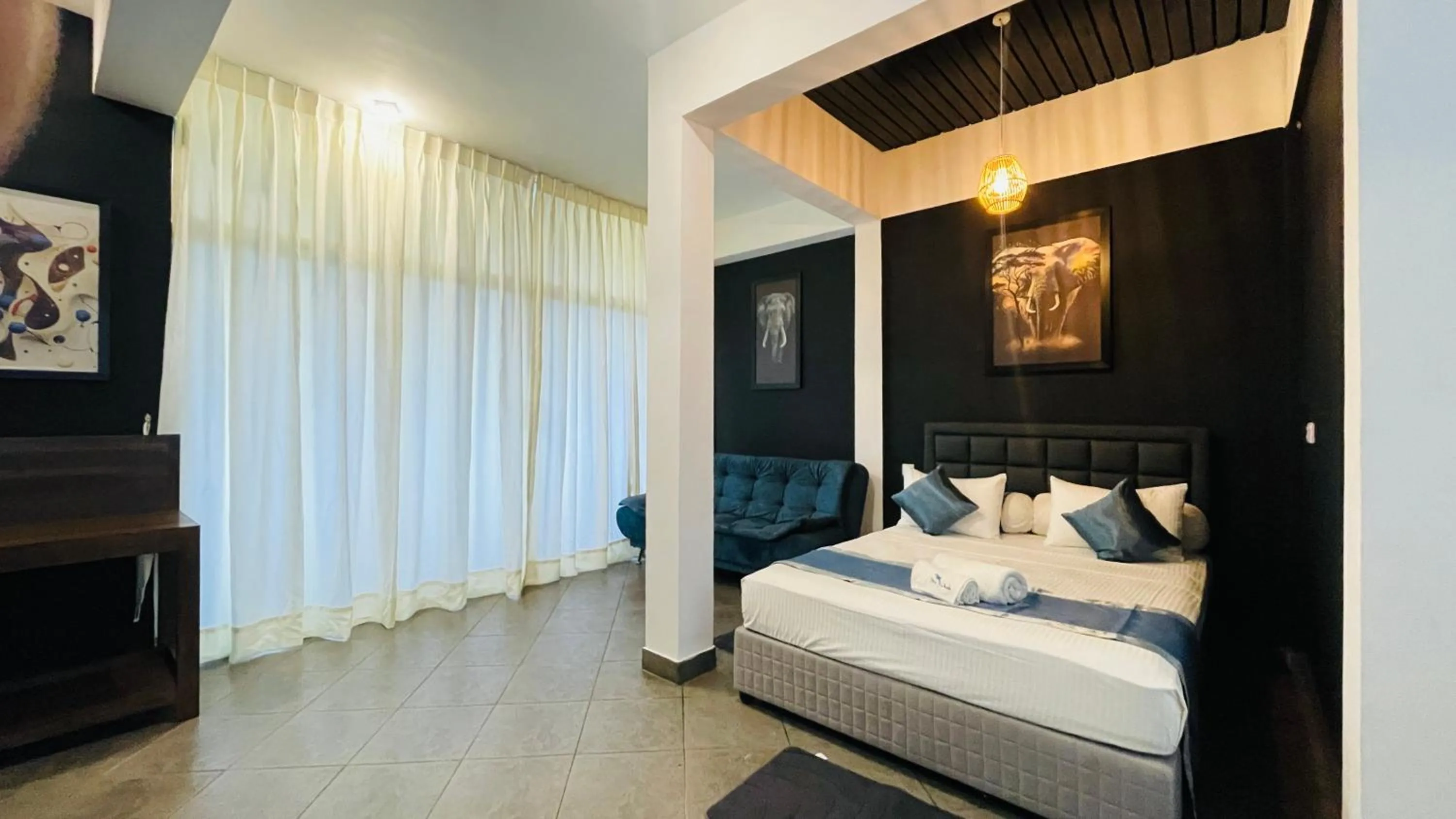 Bed in Blue Whale Resort & Kite Surfing