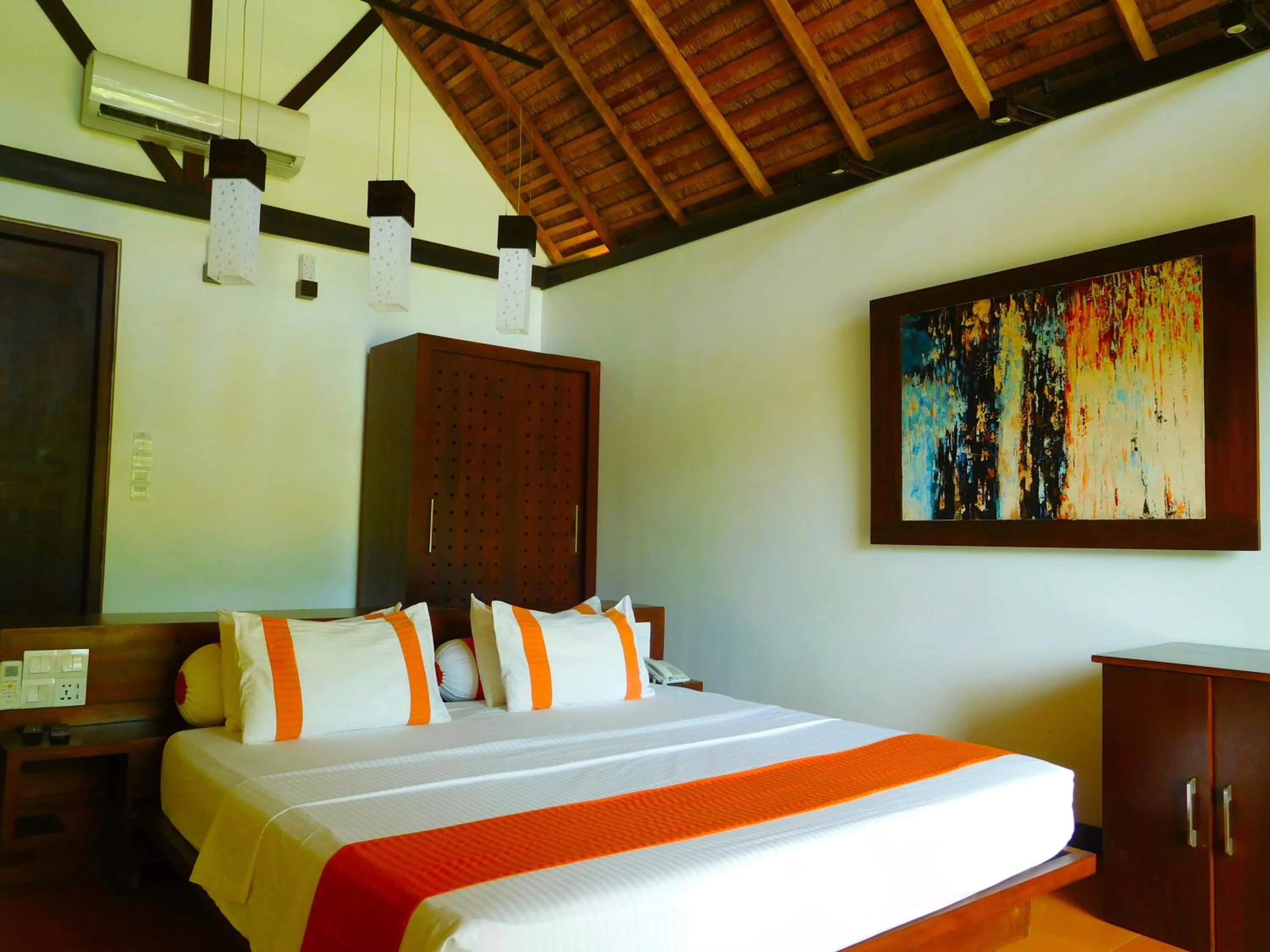 Photo of the whole room, Bed in Blue Whale Resort & Kite Surfing