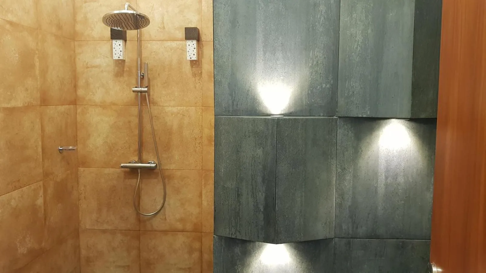 Bathroom in Blue Whale Resort & Kite Surfing