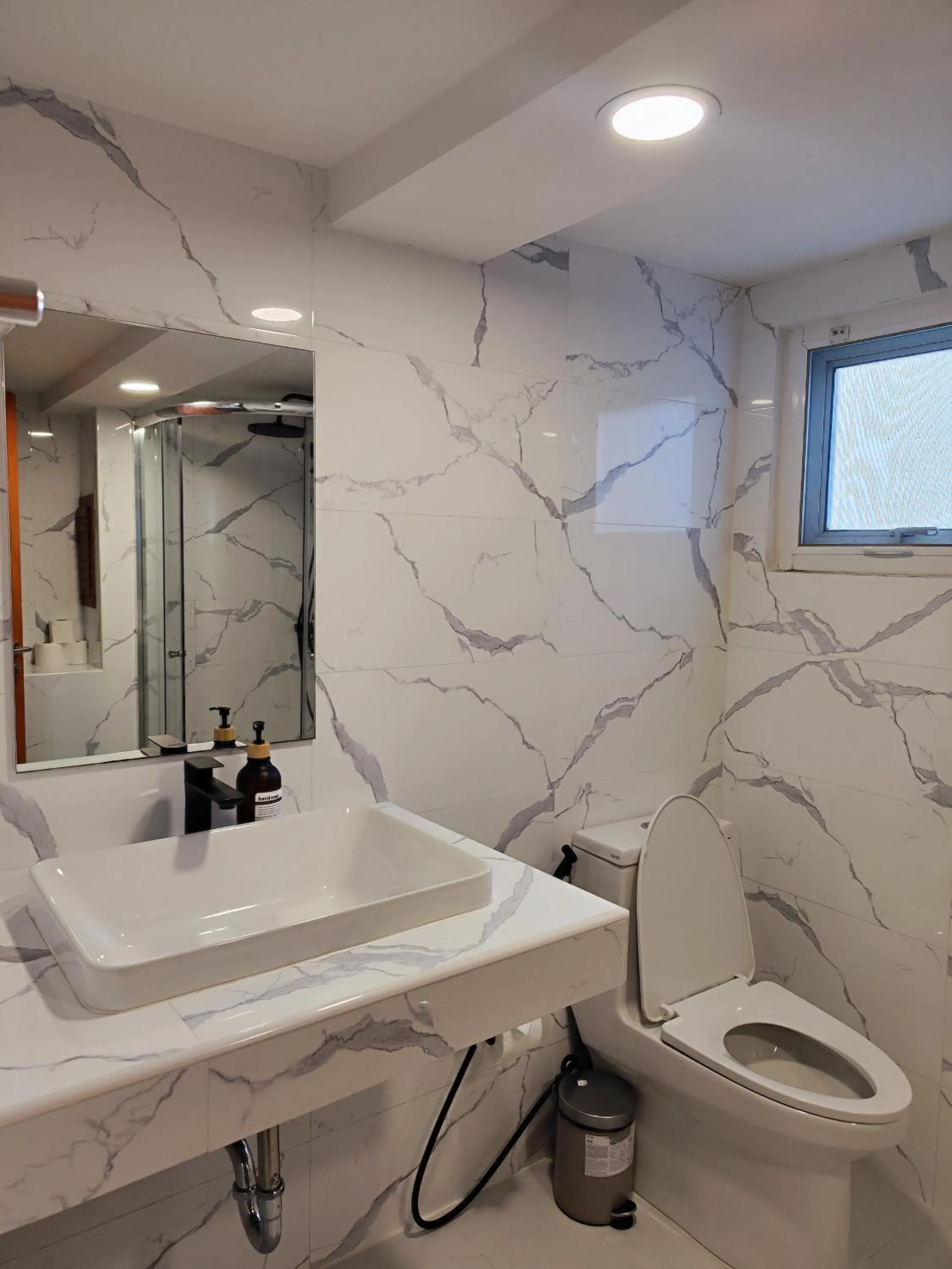 Shower in Suneta Hostel Chiangmai