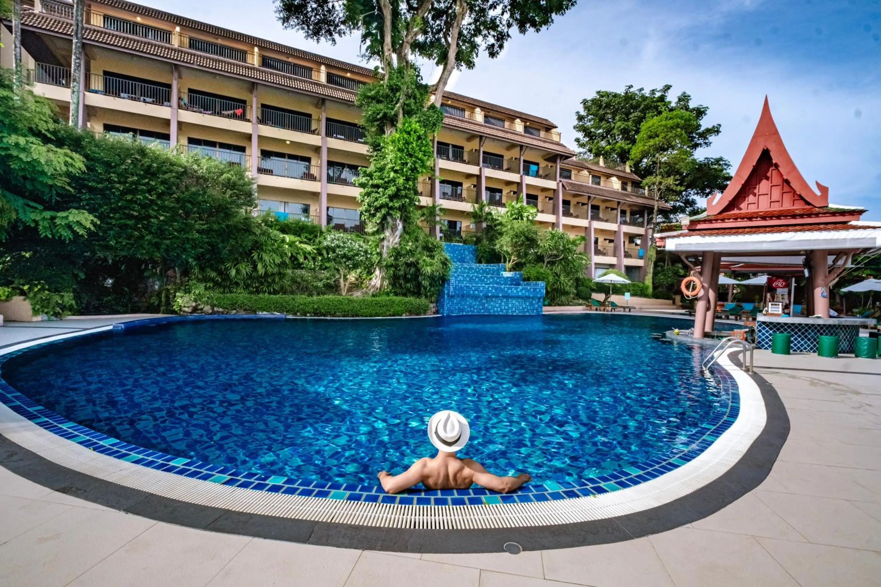 Swimming pool in Chanalai Garden Resort, Kata Beach