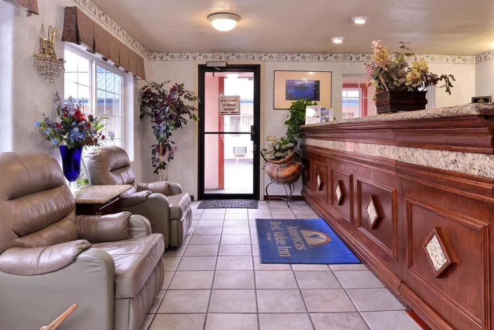 Lobby or reception in Americas Best Value Inn Eugene