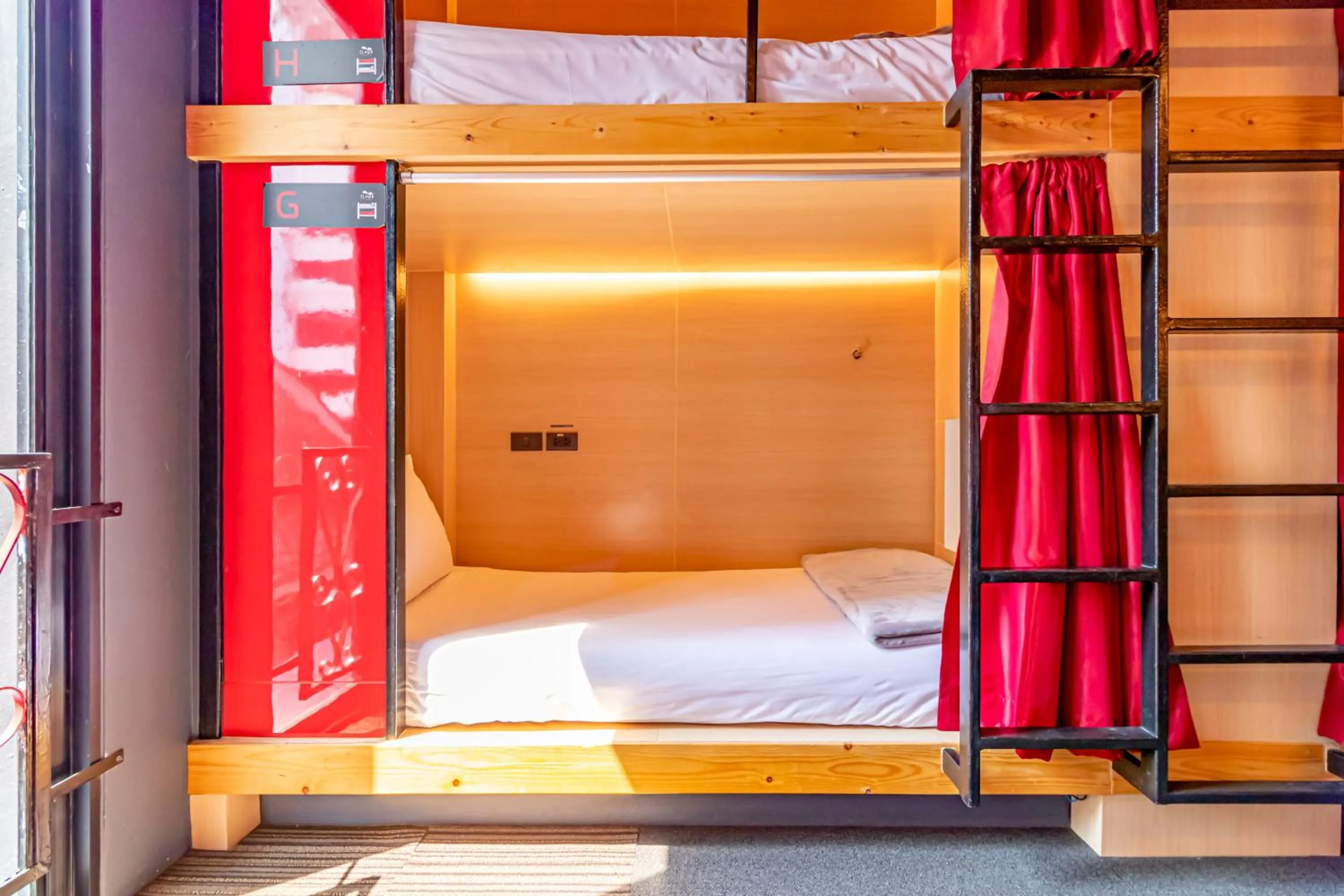 Bedroom, Bed in CLOUD on Saladaeng Silom Hostel Bangkok