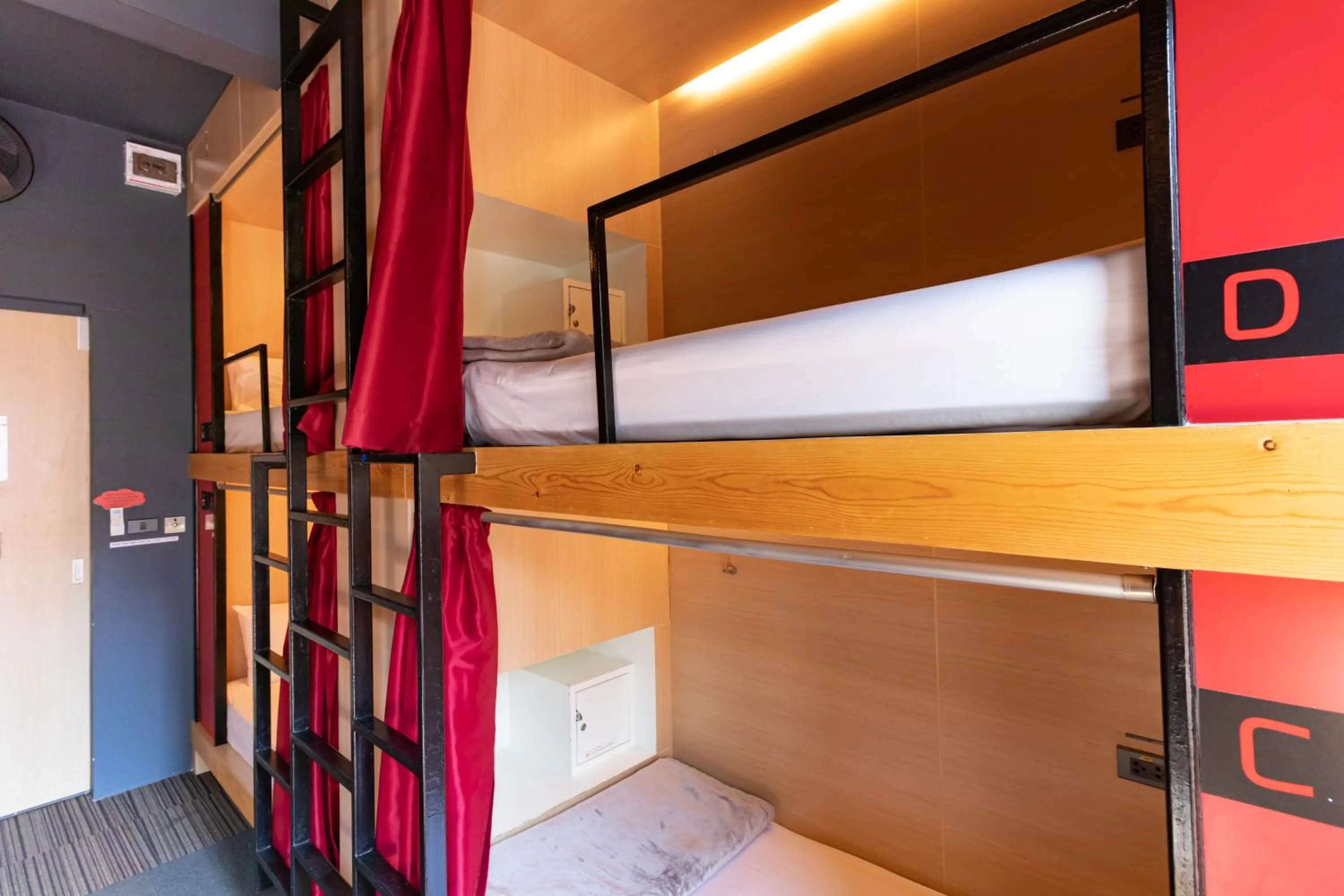 Bed in 4-Bed Mixed Dormitory Room in CLOUD on Saladaeng Silom Hostel Bangkok