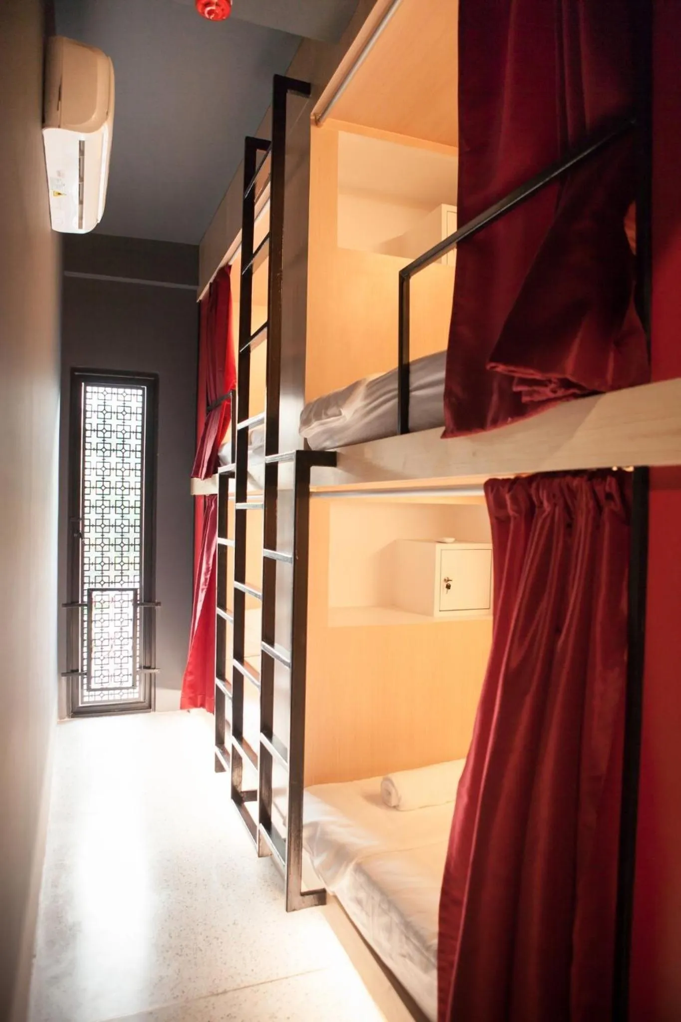 Bed in CLOUD on Saladaeng Silom Hostel Bangkok