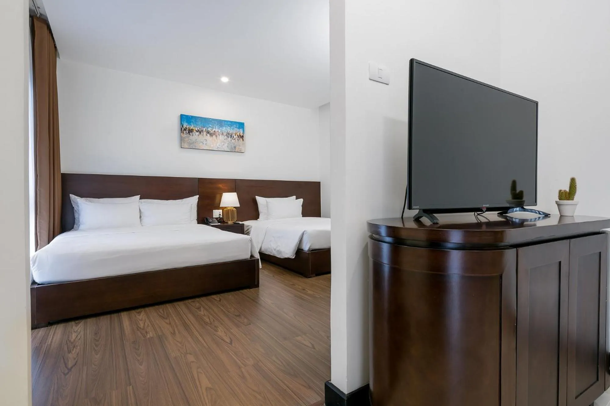 Communal lounge/ TV room in Haka Boutique Hotel