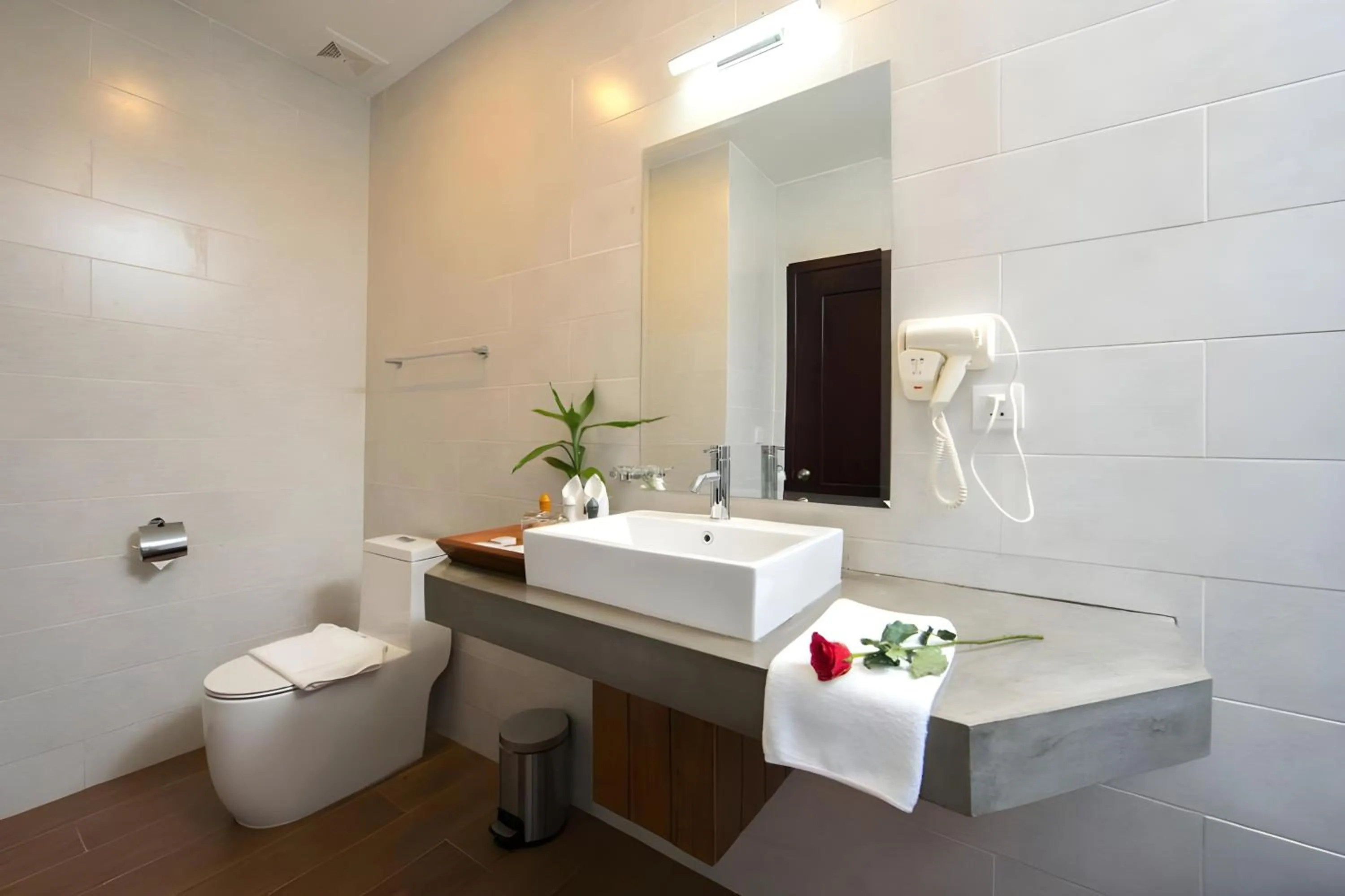 Bathroom in Vihara The City of Temples