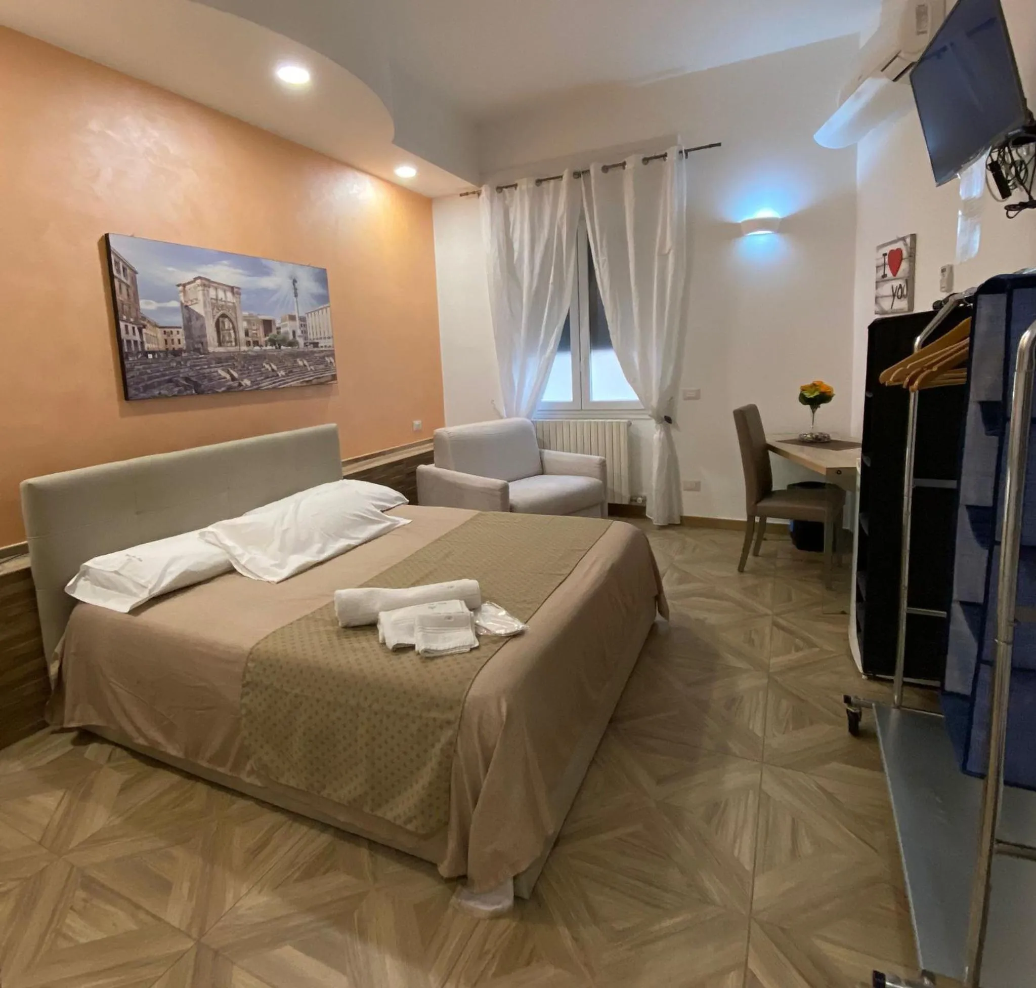 Photo of the whole room, Bed in LECCE MON AMOUR B&B