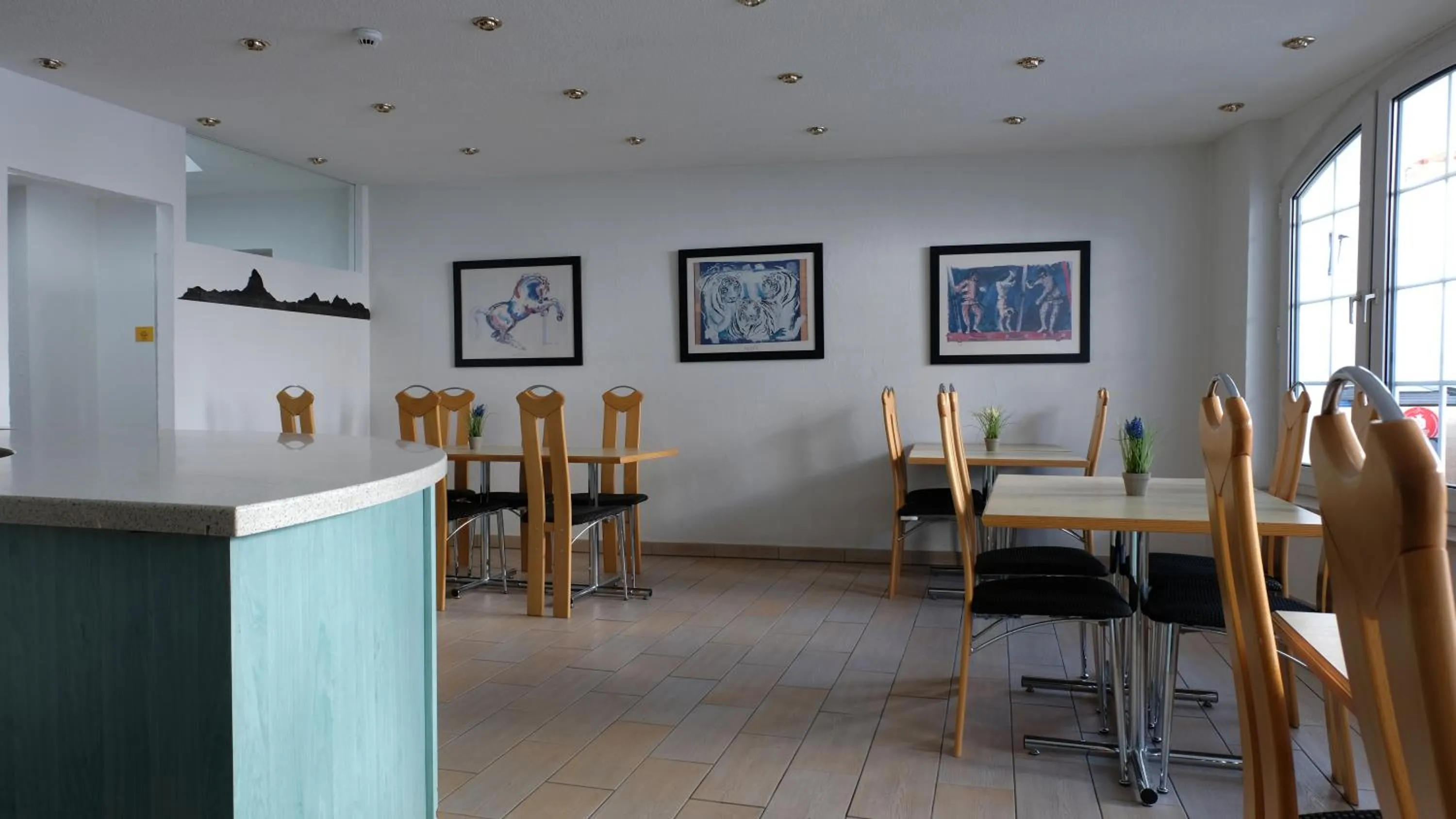 Restaurant/places to eat in Artist Apartments & Hotel Garni