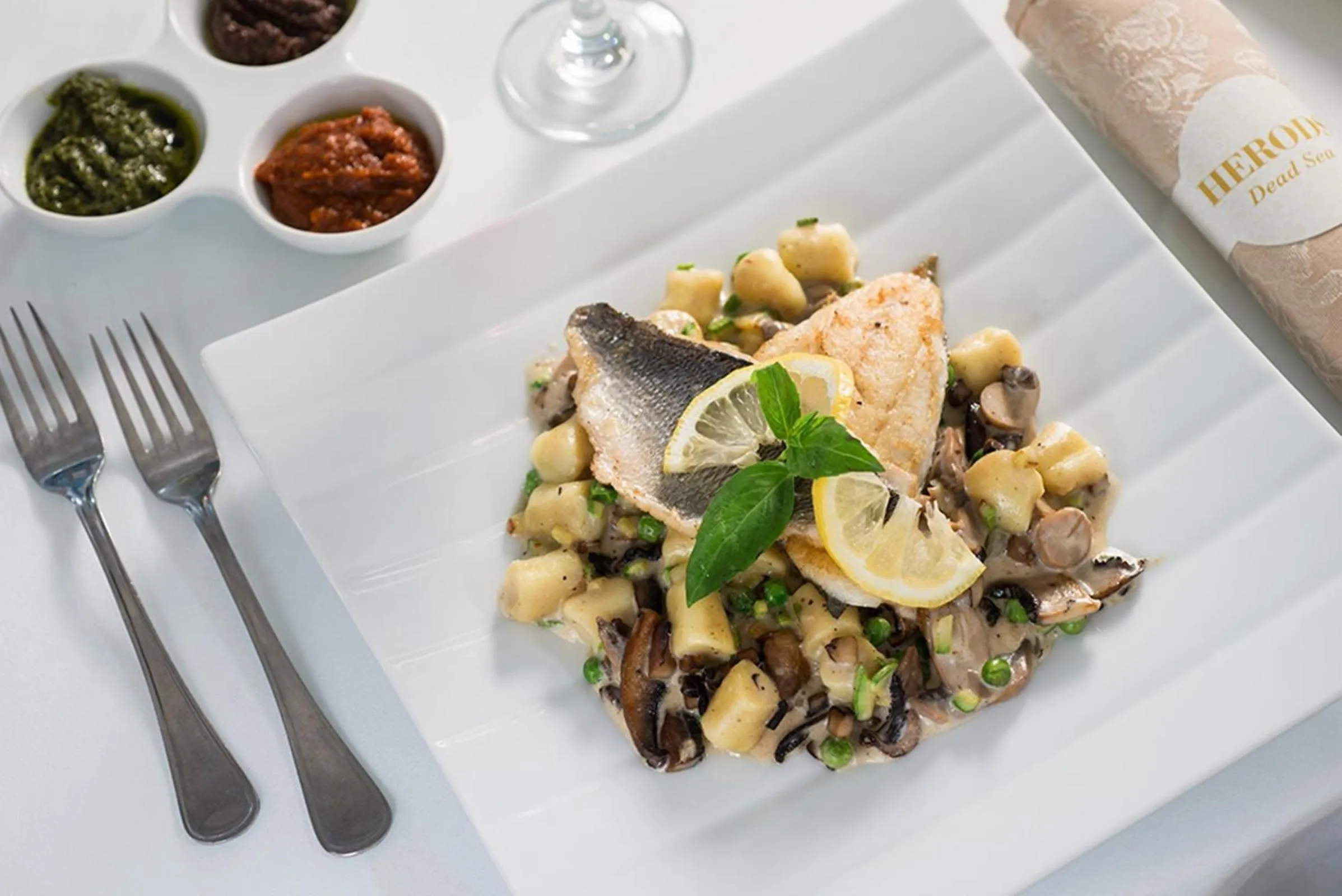 Food in Herods Dead Sea – A Premium Collection by Fattal Hotels