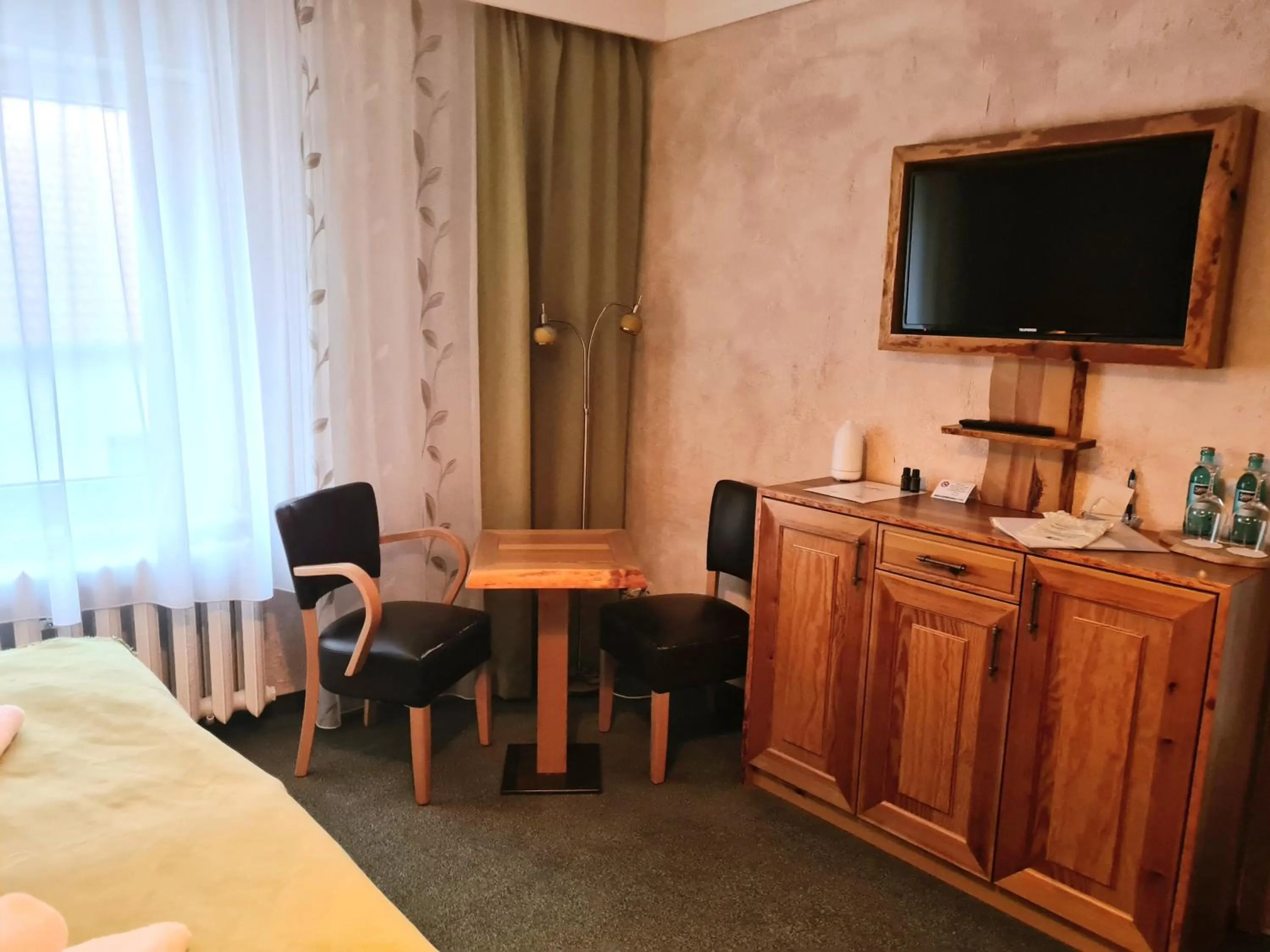 furniture, Bed in Hotel-Restaurant Alter Krug Kallinchen