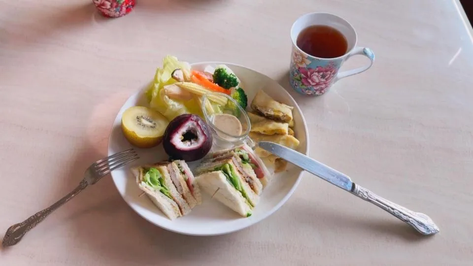 Breakfast in Kurumba JiJi B&B