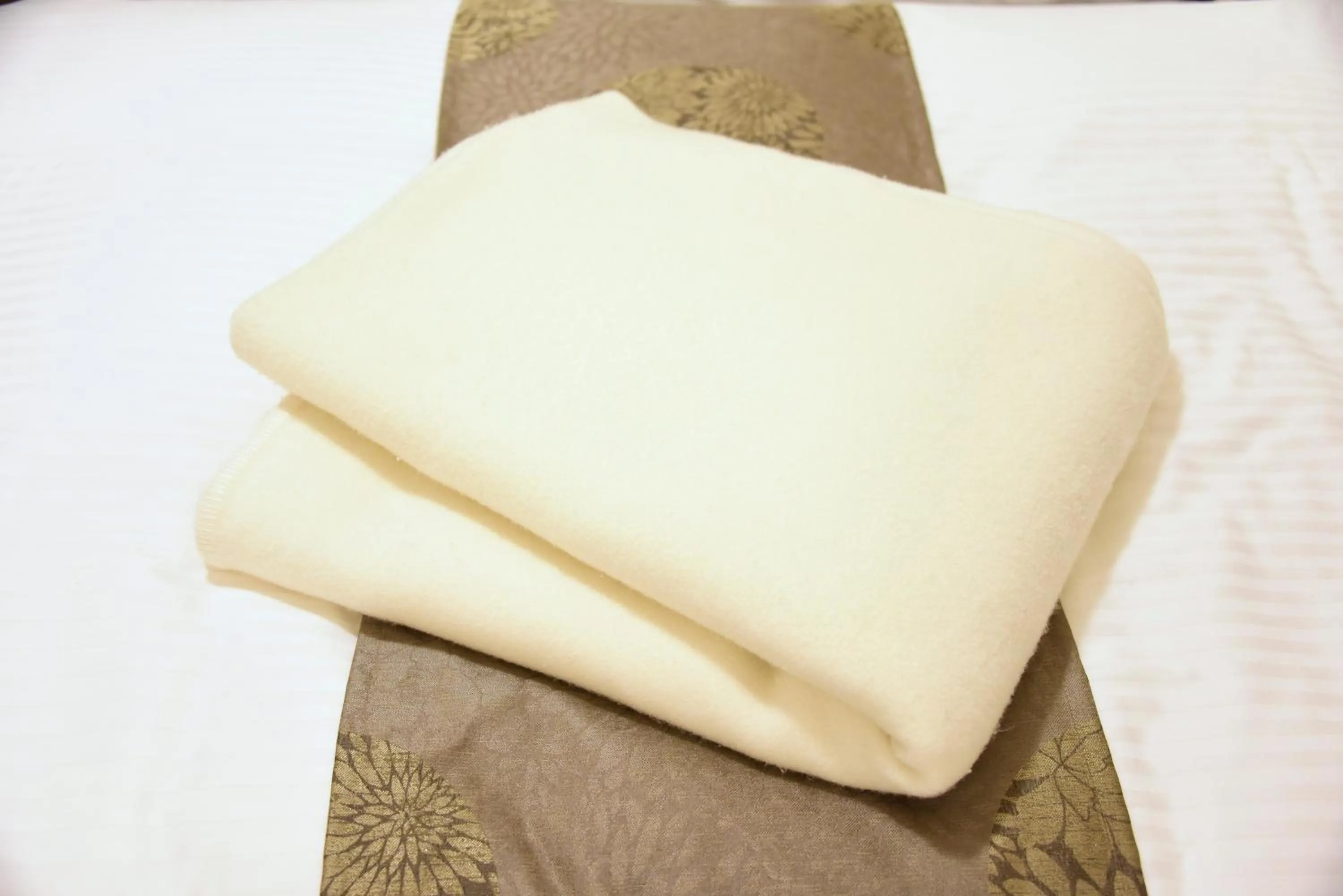 Bed in Hotel Sankyo Fukushima