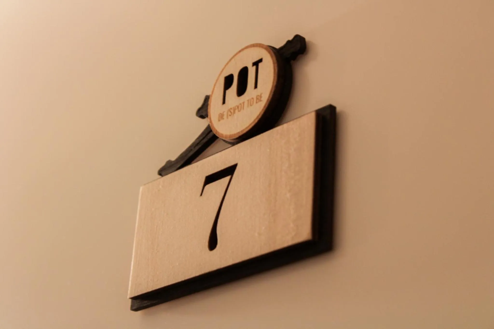 Hotel,cafe,biljart POT