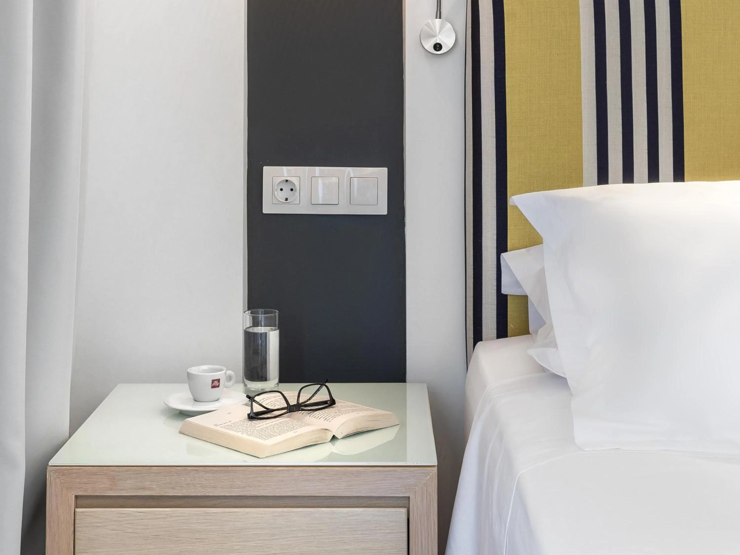 Bedroom, Bed in Mercure Rhodes Alexia Hotel & Spa