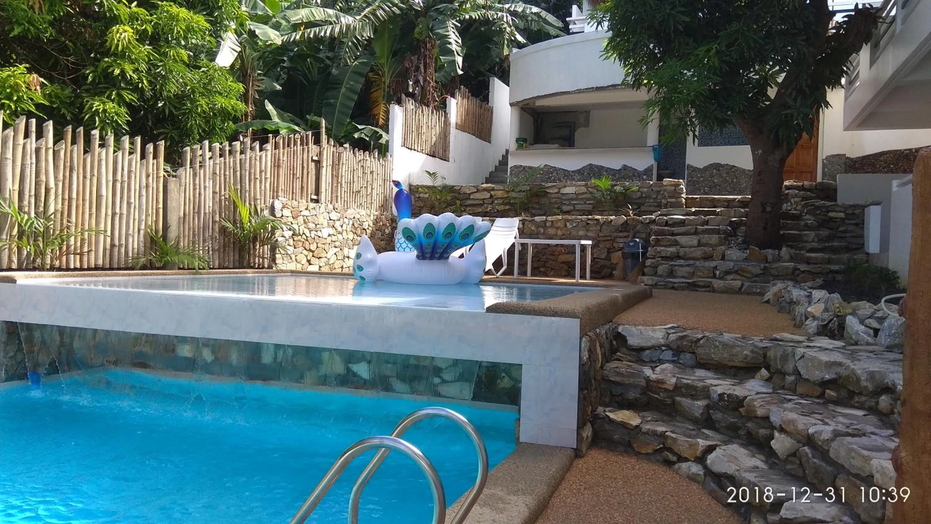 Swimming pool in Jalyn's Resort Sabang