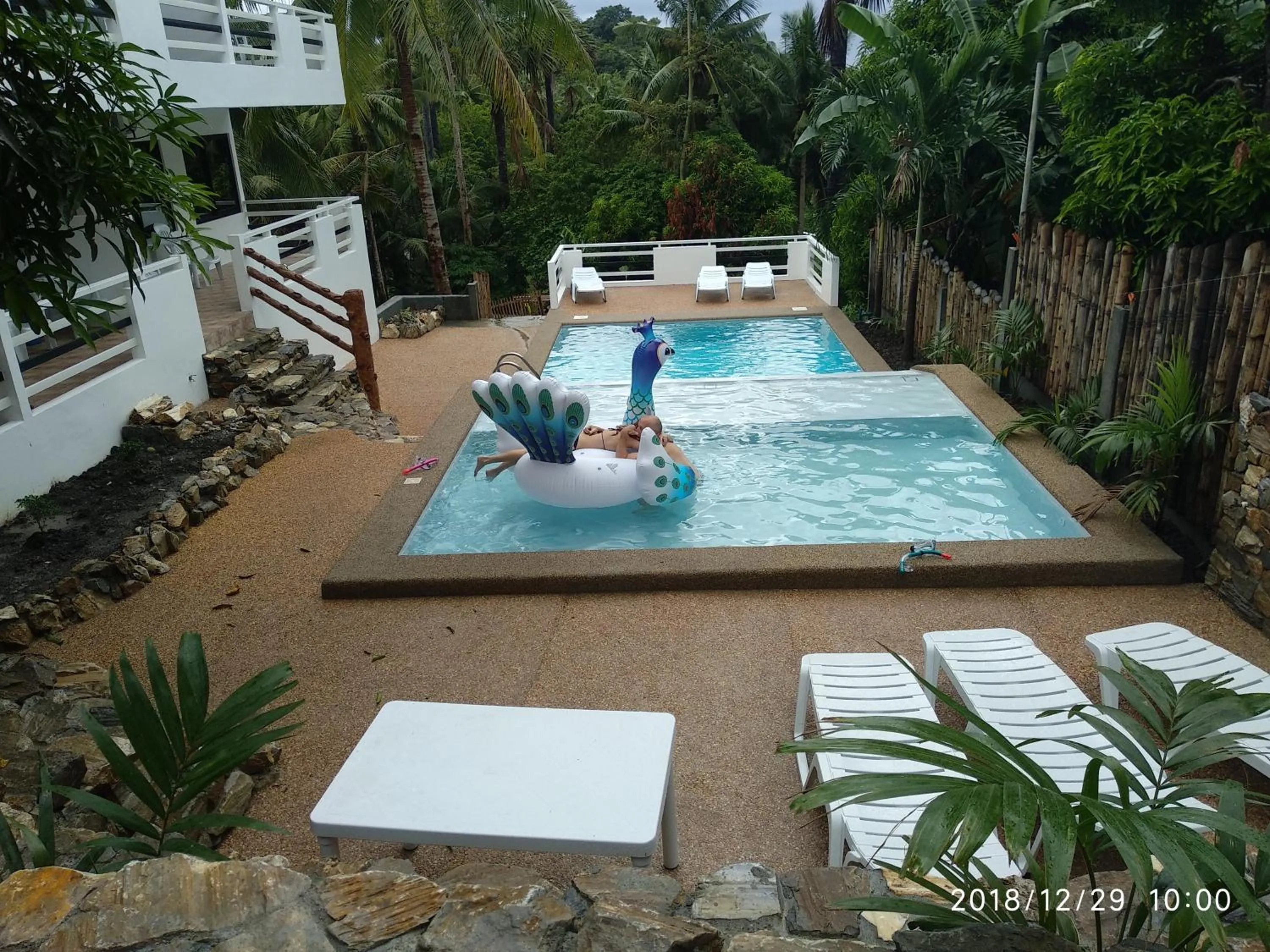Swimming pool in Jalyn's Resort Sabang