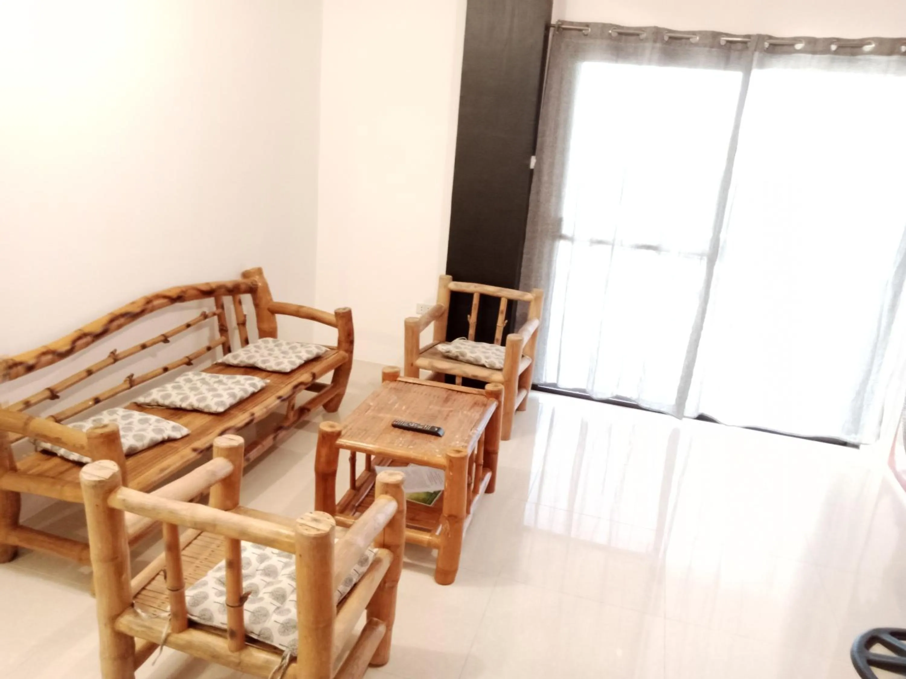 Living room in Jalyn's Resort Sabang