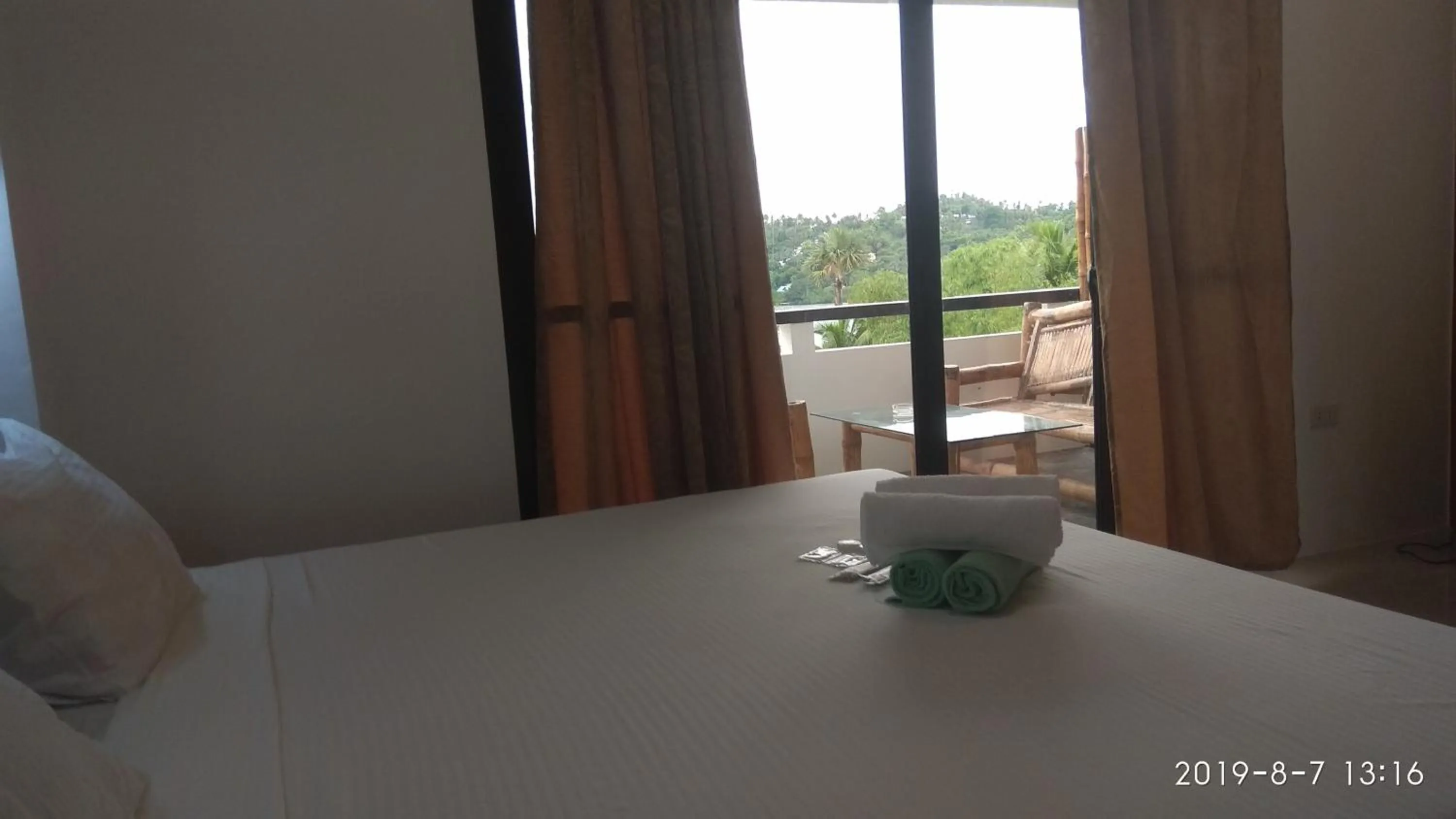 Bed in Jalyn's Resort Sabang