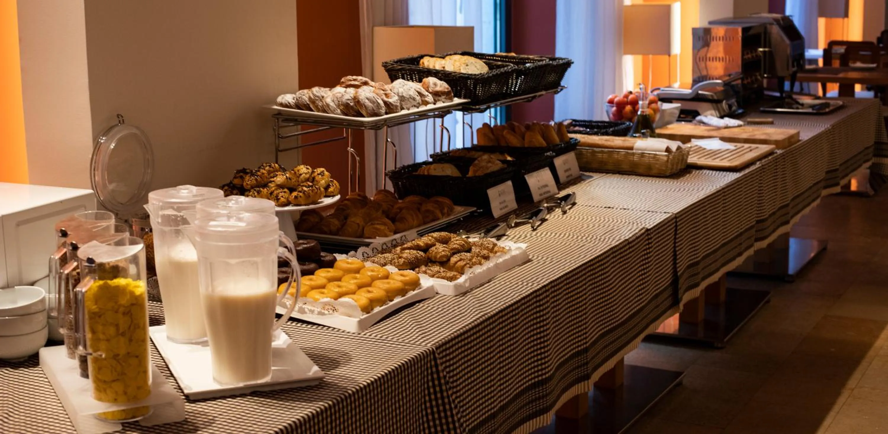 Food and drinks in Hotel Balneario Prats