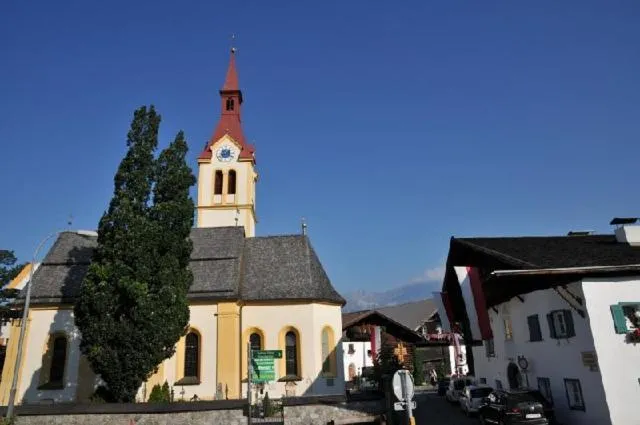 Area and facilities in Haus Angelika - bed & breakfast - Innsbruck/Igls