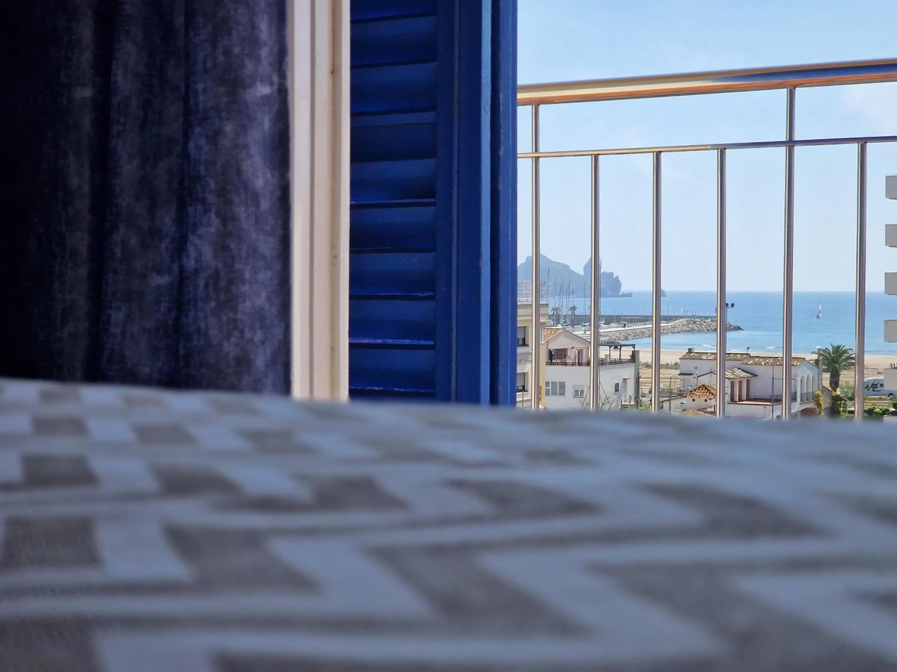 View (from property/room), Bed in Hotel Bell Aire