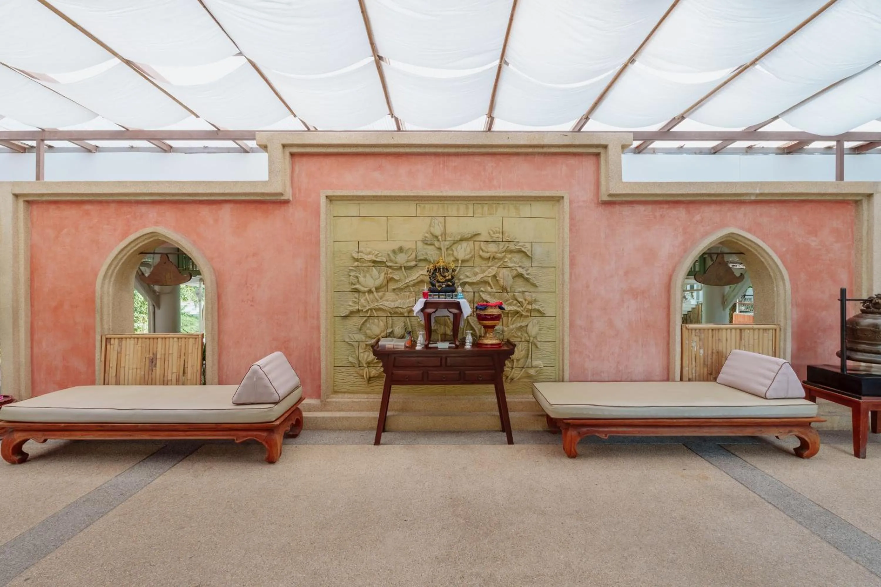 Communal lounge/ TV room in Ma Doo Bua Stay - SHA Extra Plus