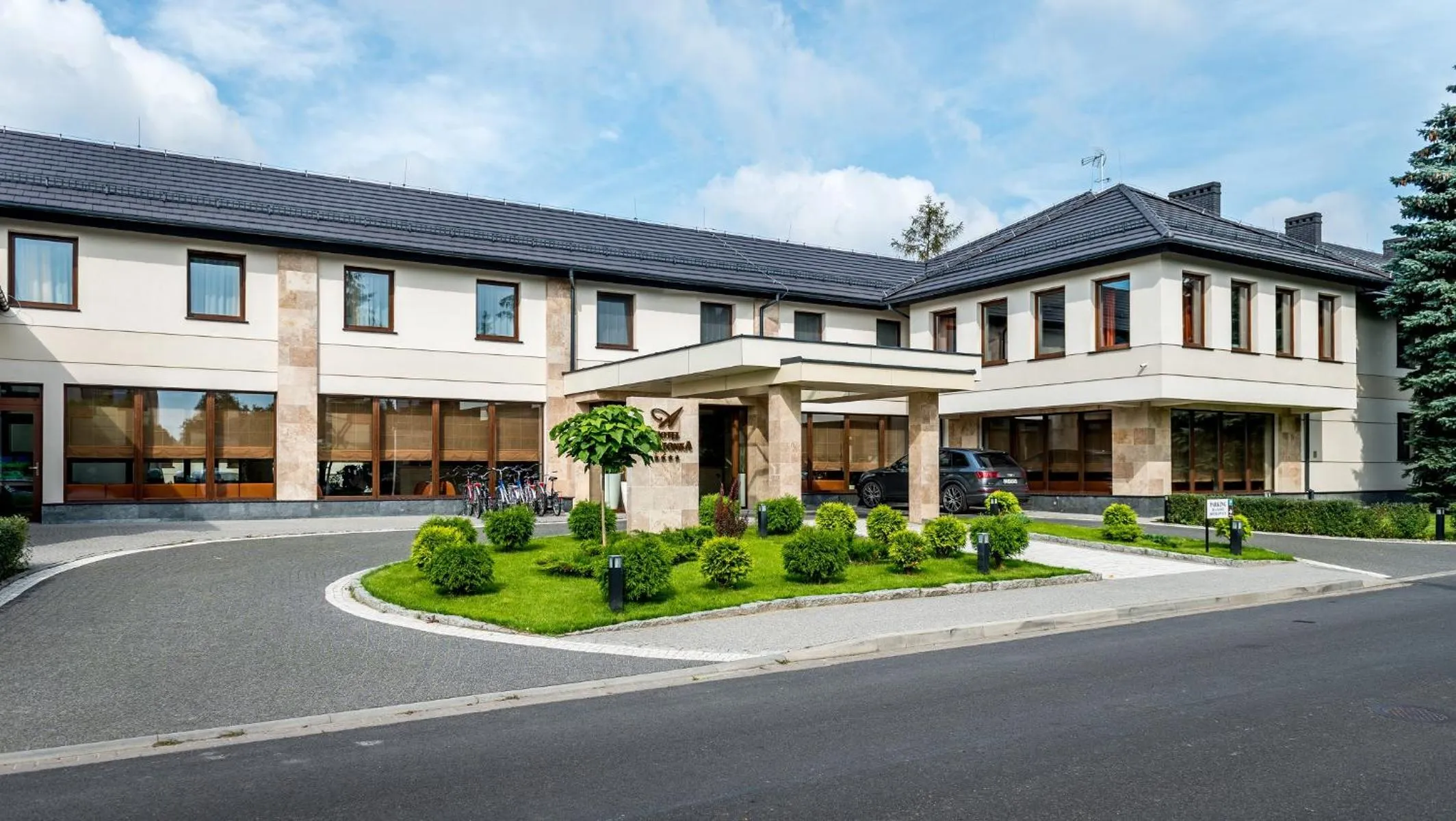 Facade/entrance in Hotel Amazonka Conference and Spa