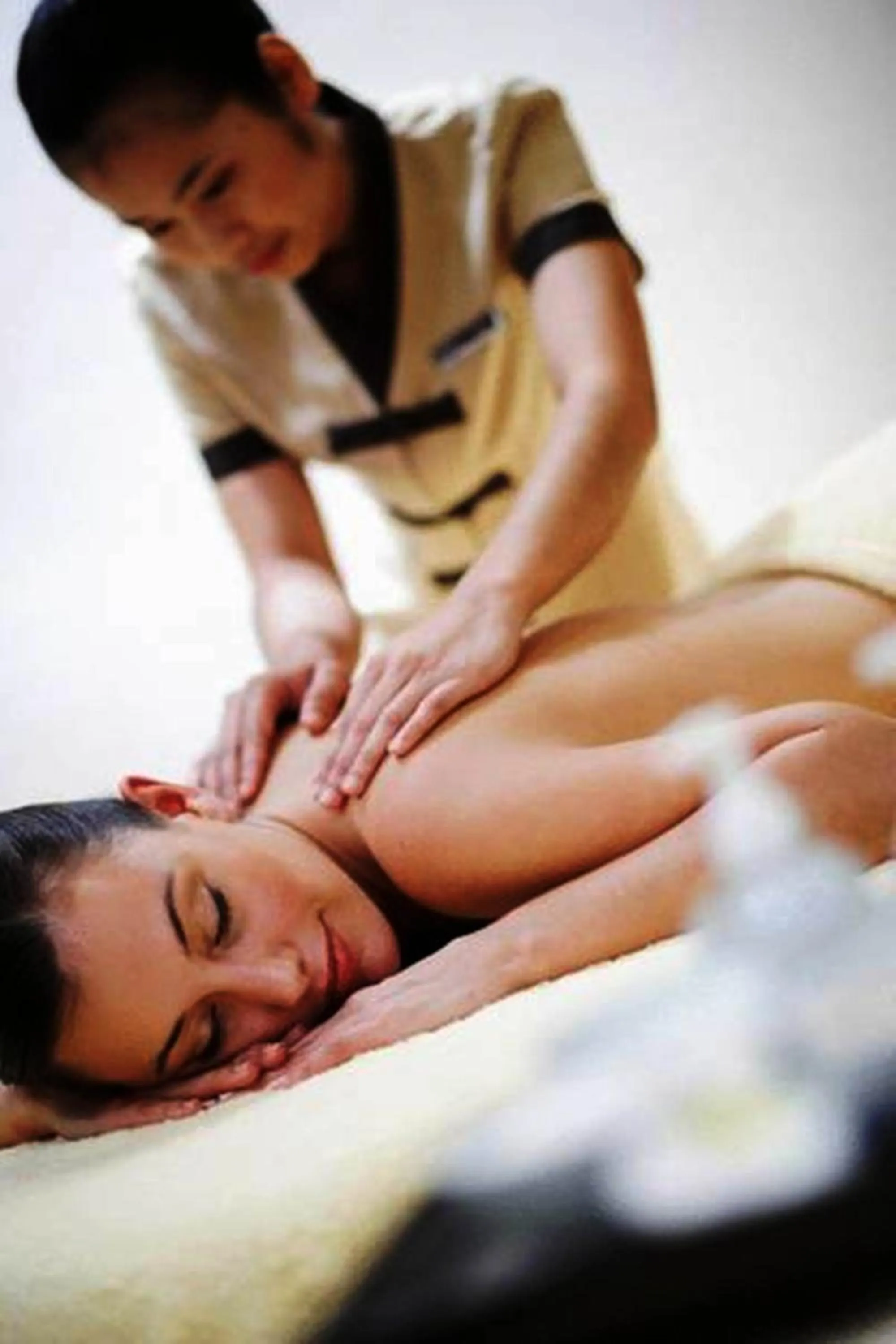 People in Somerset Park Suanplu Bangkok