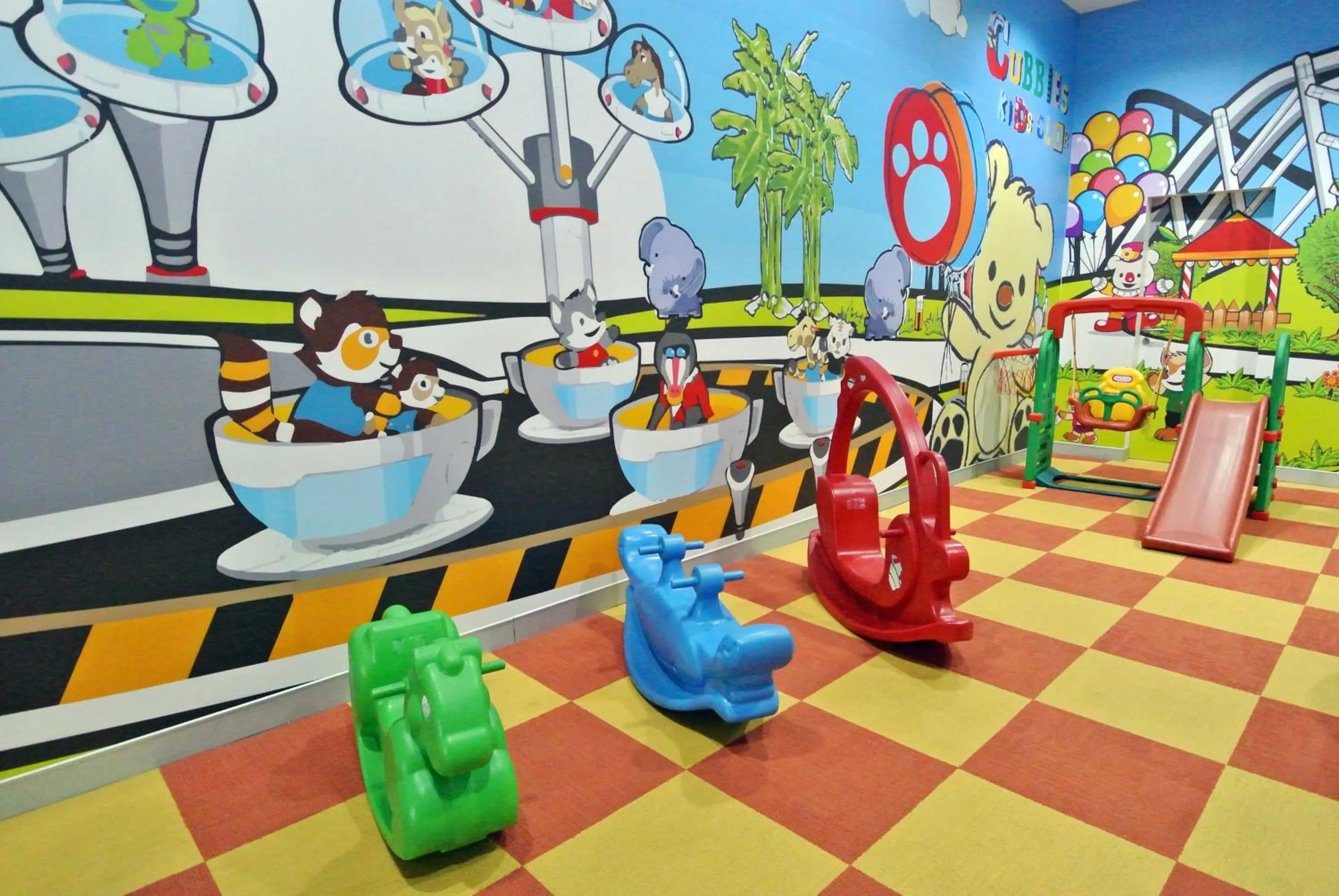 Family in Somerset Park Suanplu Bangkok