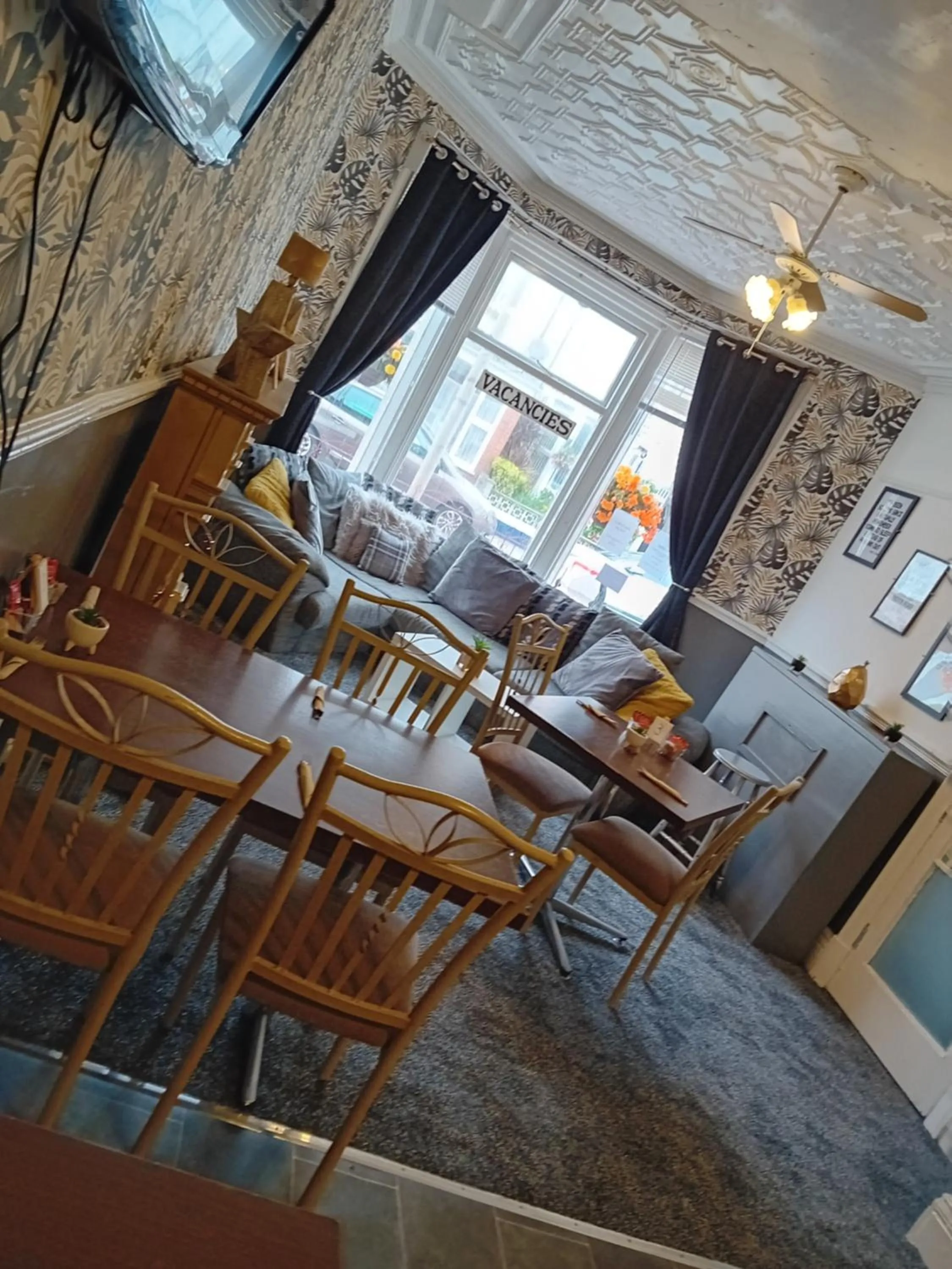 MyRoomz Golden Strand Hotel