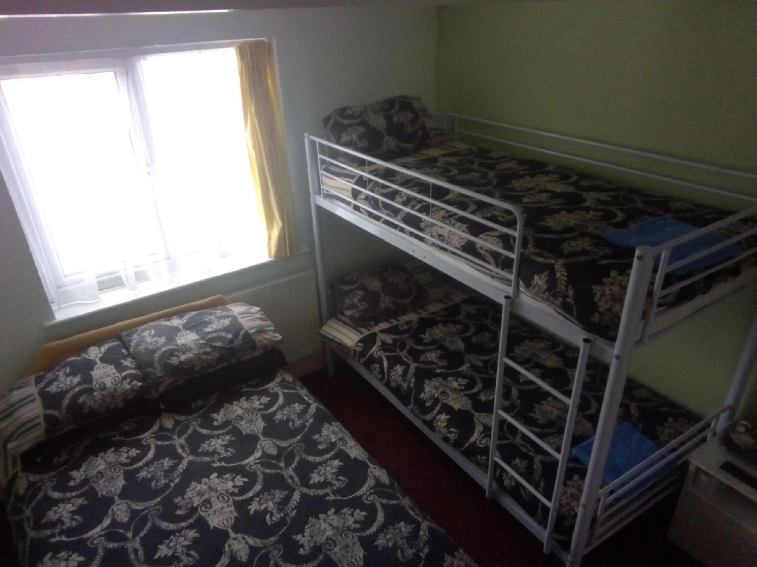 Bed in MyRoomz Golden Strand Hotel