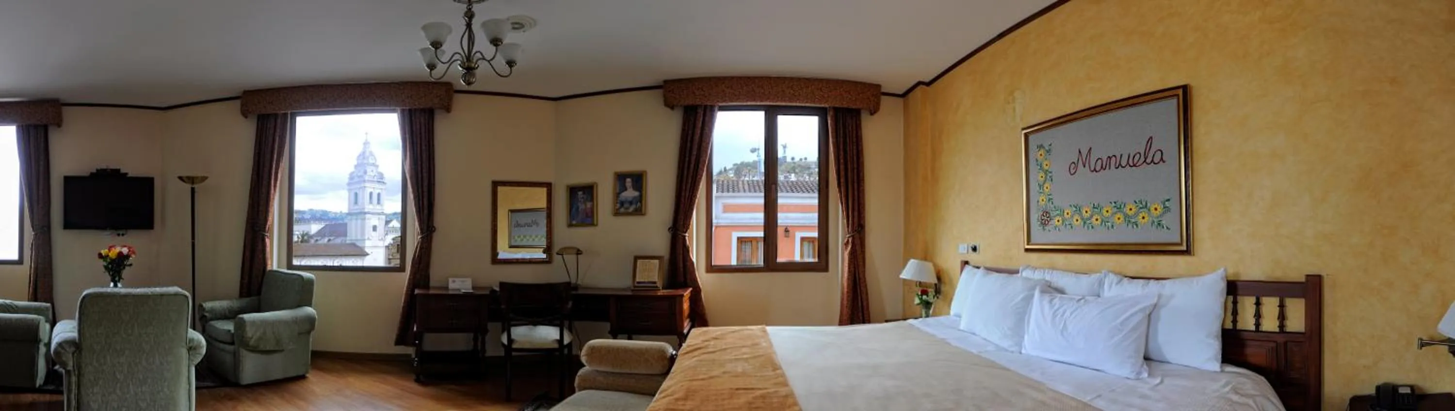 Photo of the whole room, Bed in Hotel Real Audiencia