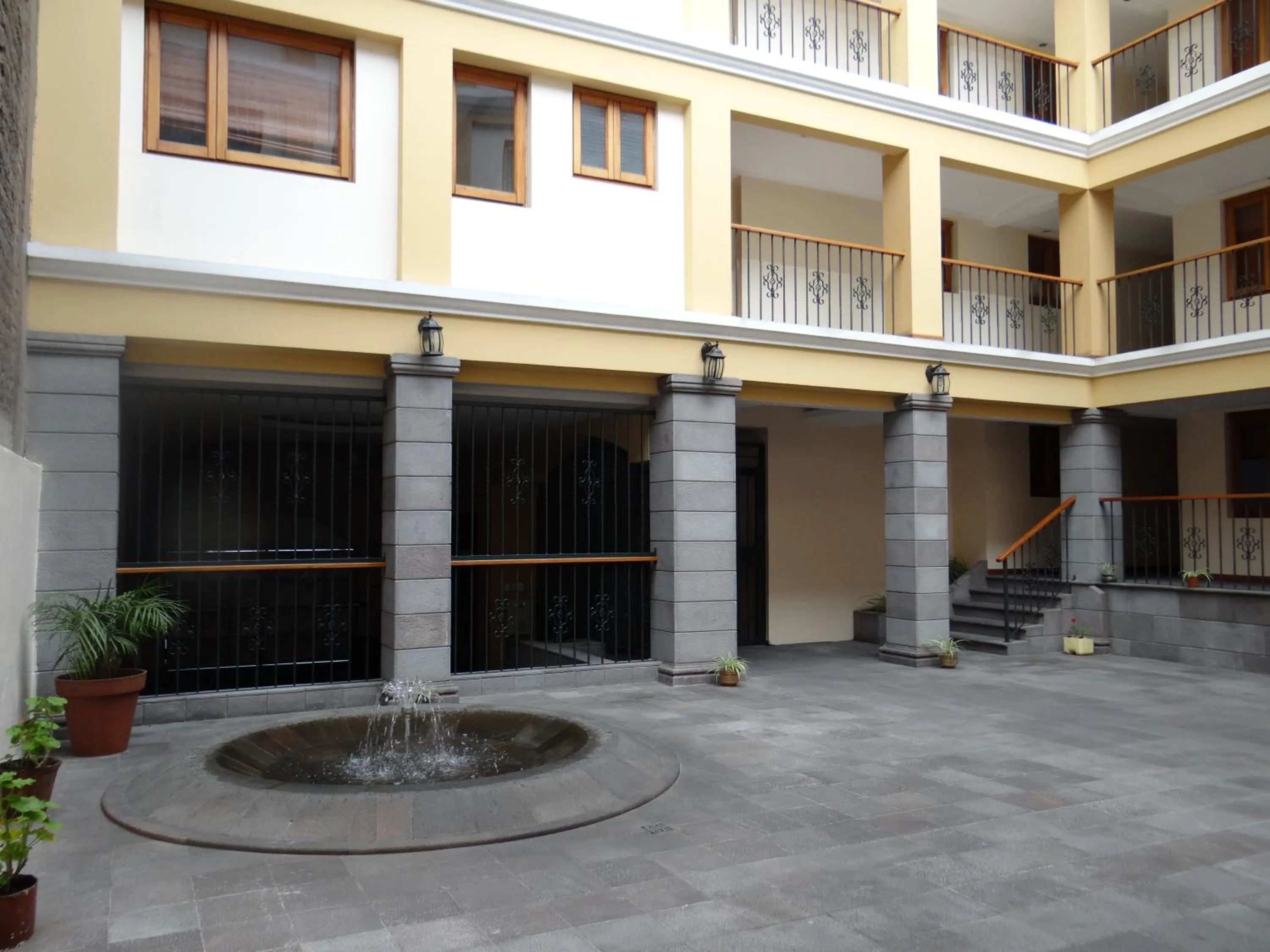 Facade/entrance in Hotel Real Audiencia