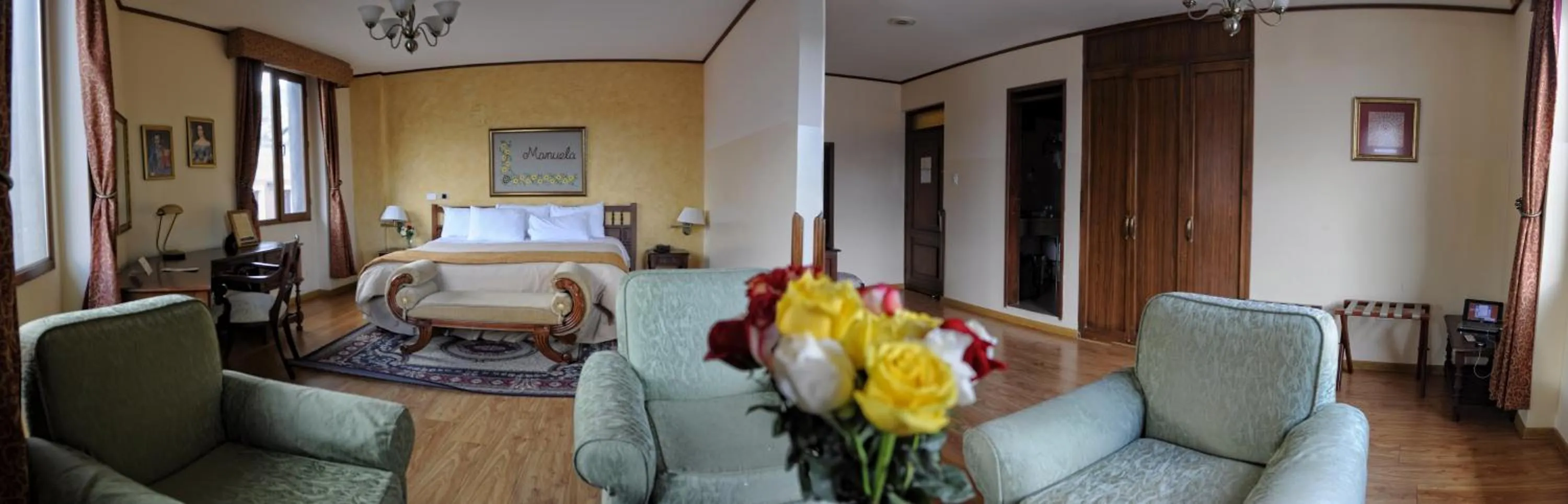 Photo of the whole room, Bed in Hotel Real Audiencia