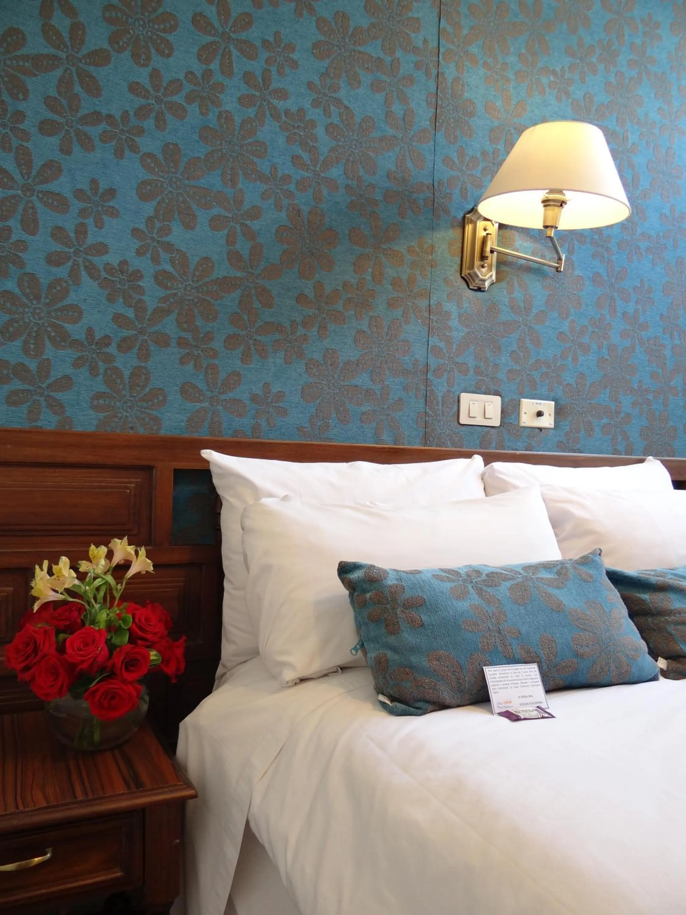 Bedroom, Bed in Hotel Real Audiencia