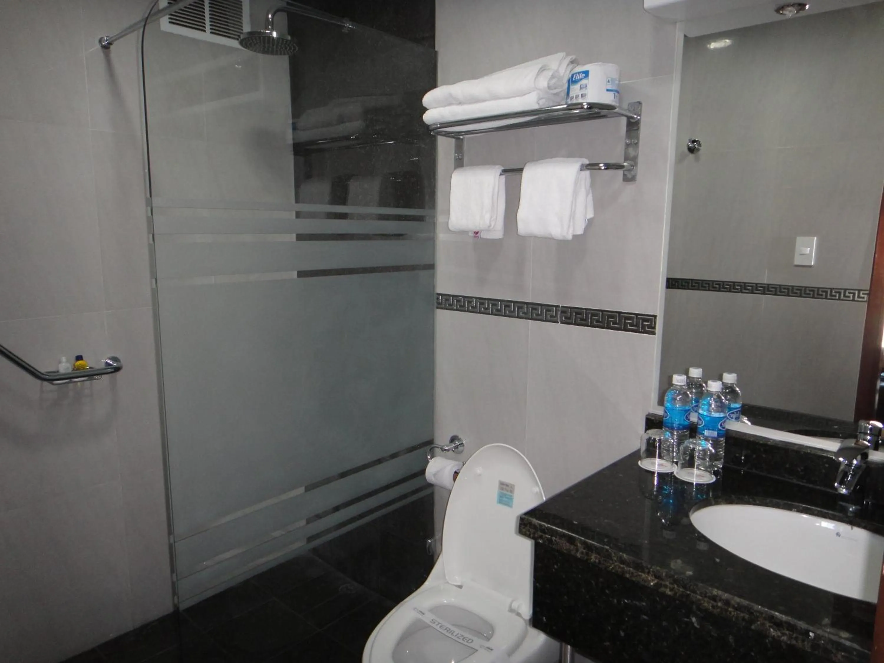 Bathroom in Hotel Real Audiencia