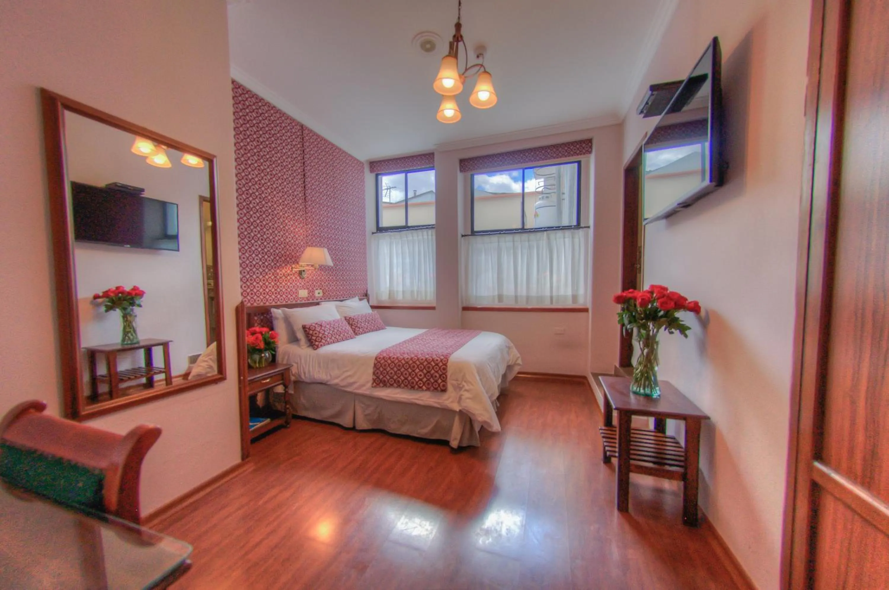 Photo of the whole room, Bed in Hotel Real Audiencia