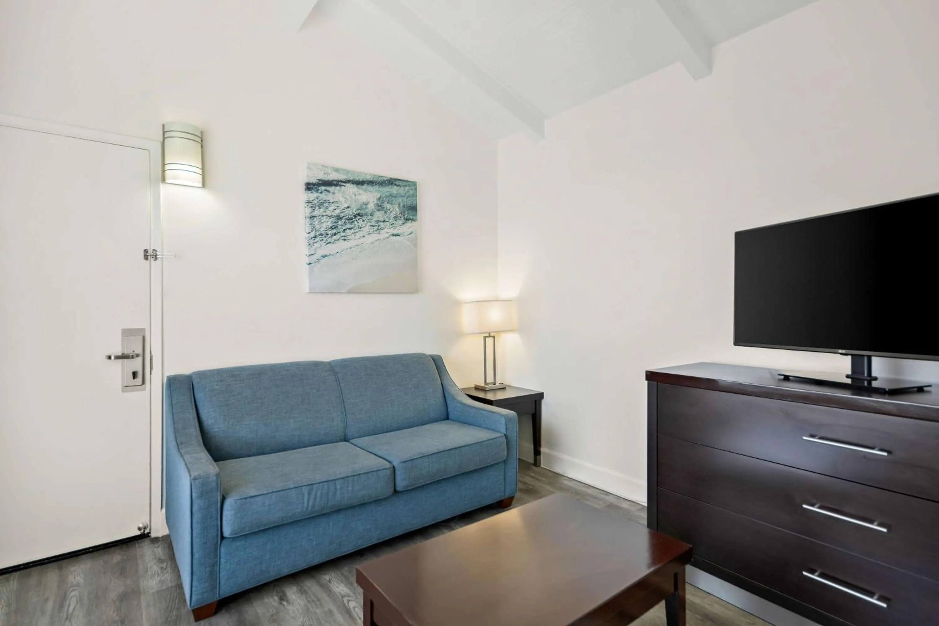 Bedroom in Best Western Park Crest Inn