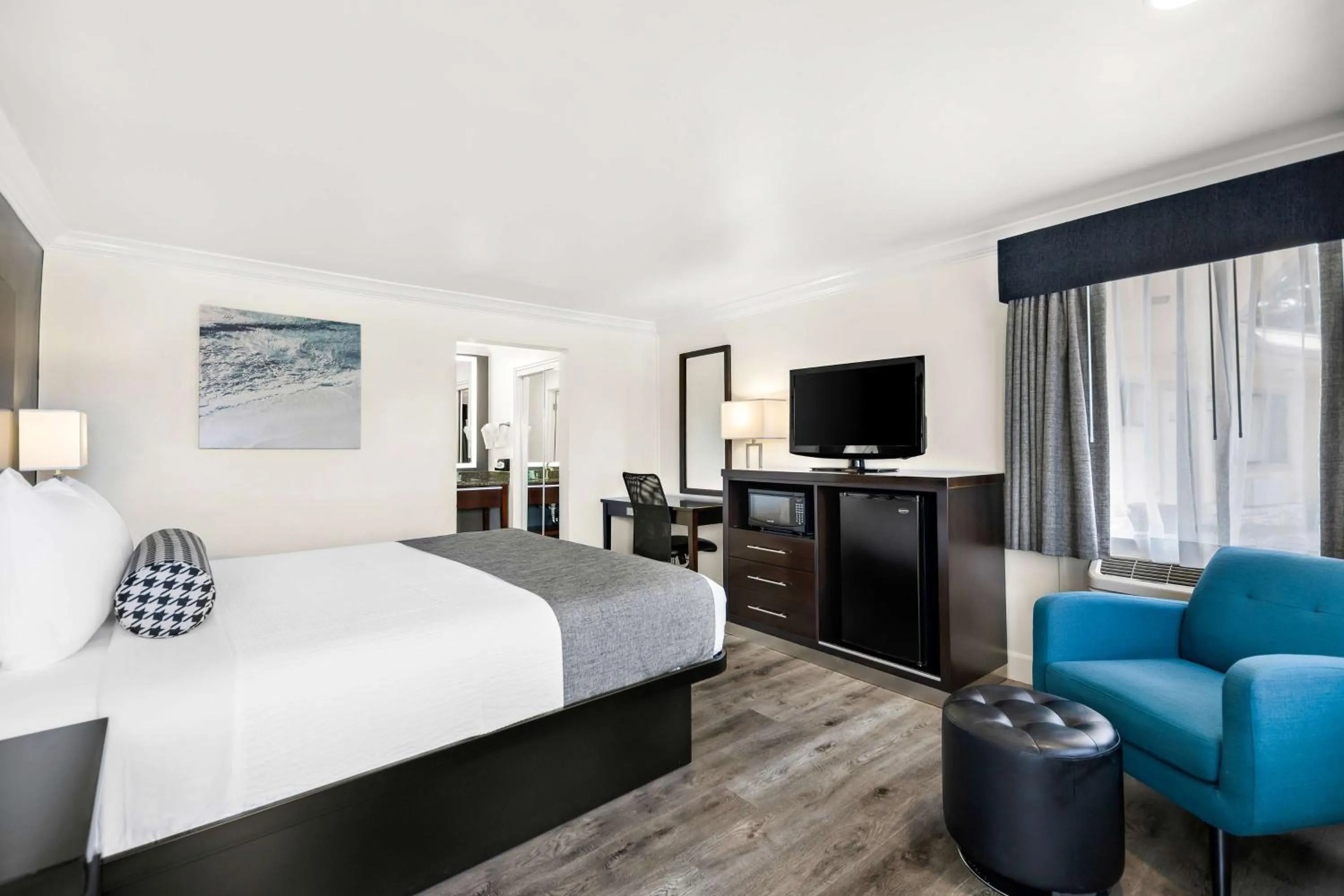 Bedroom, Bed in Best Western Park Crest Inn