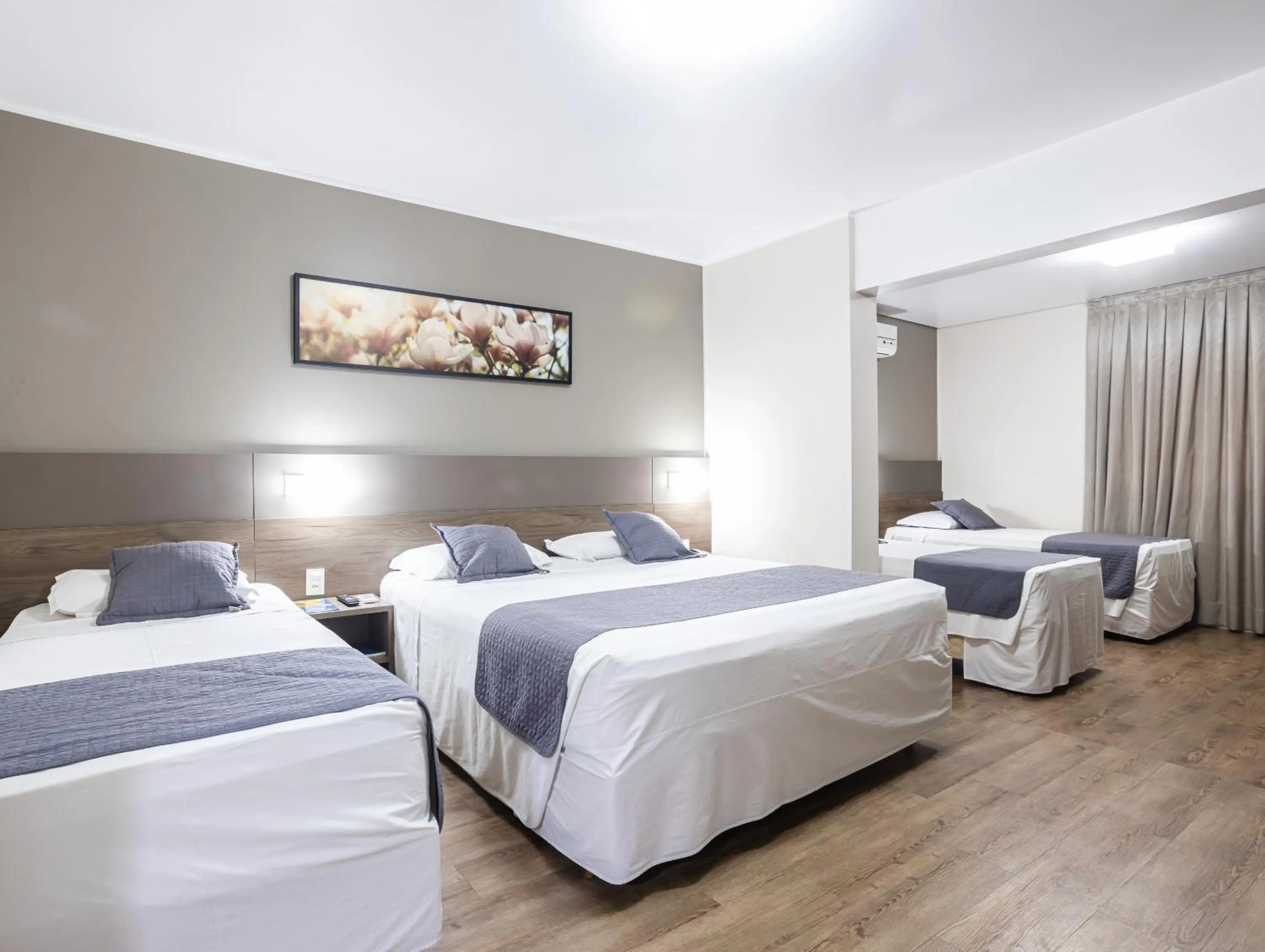 Bedroom, Bed in Hotel Bella Camboriú