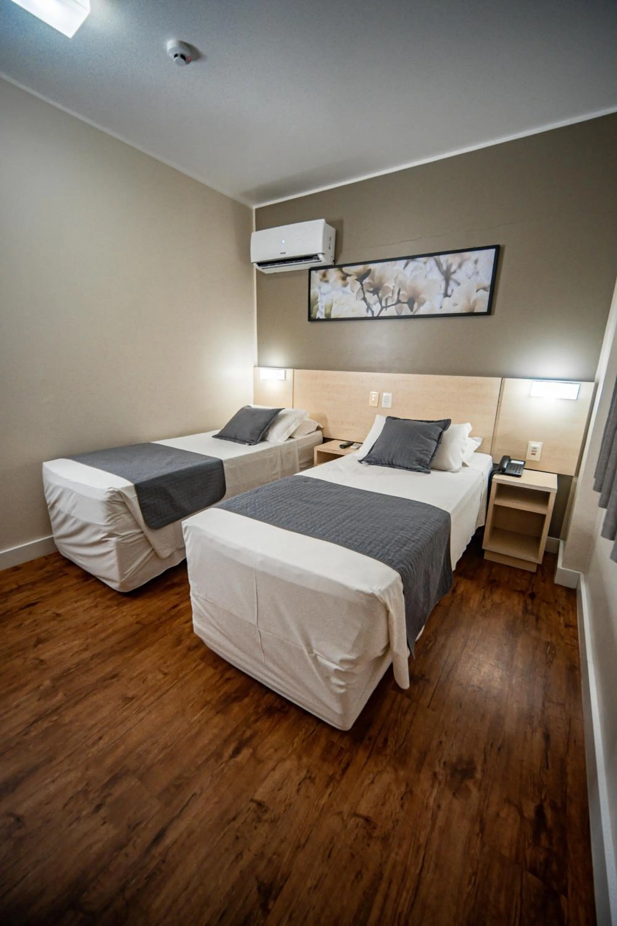 Bedroom, Bed in Hotel Bella Camboriú