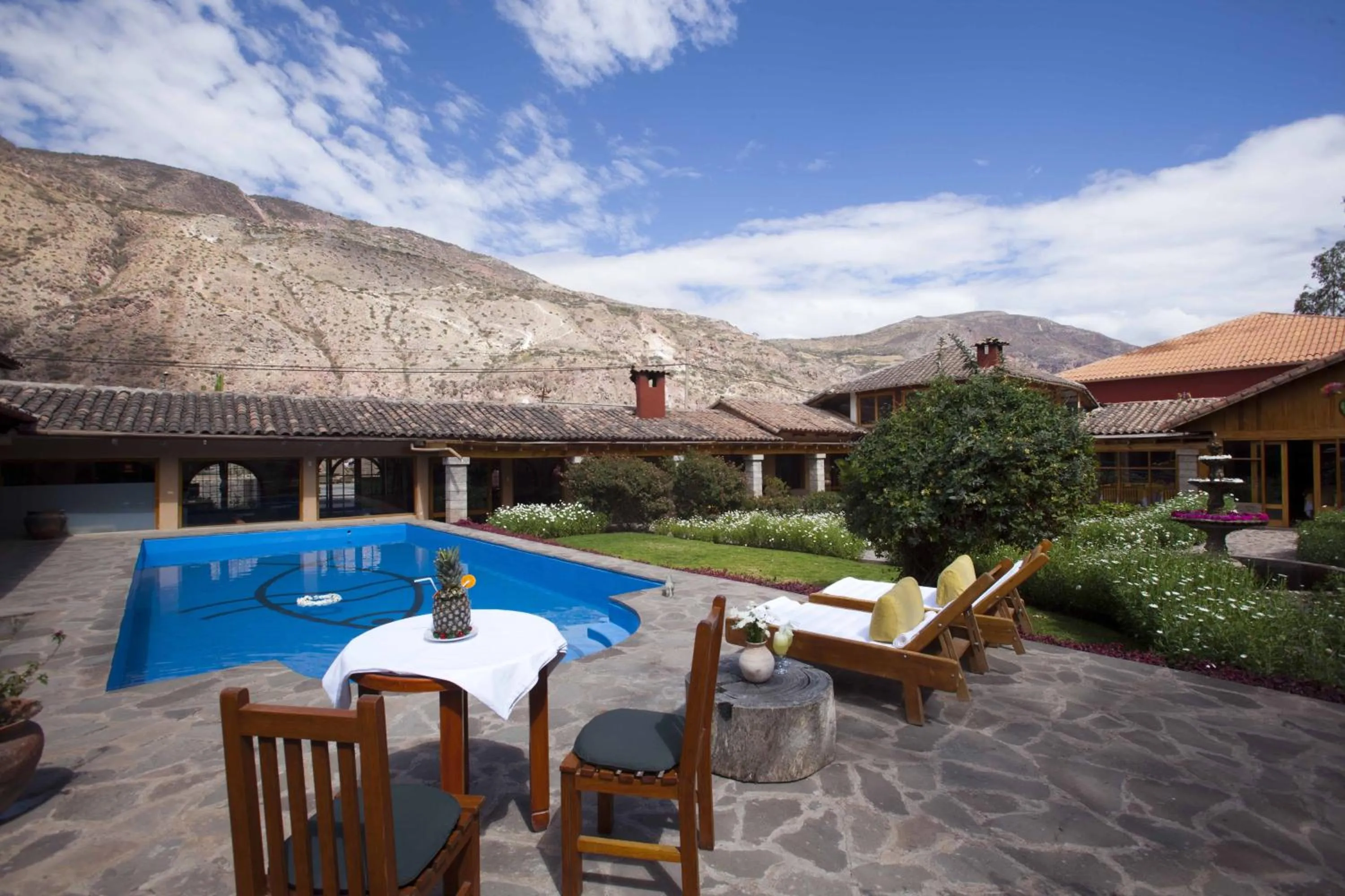 Swimming pool in Hotel San Agustin Urubamba