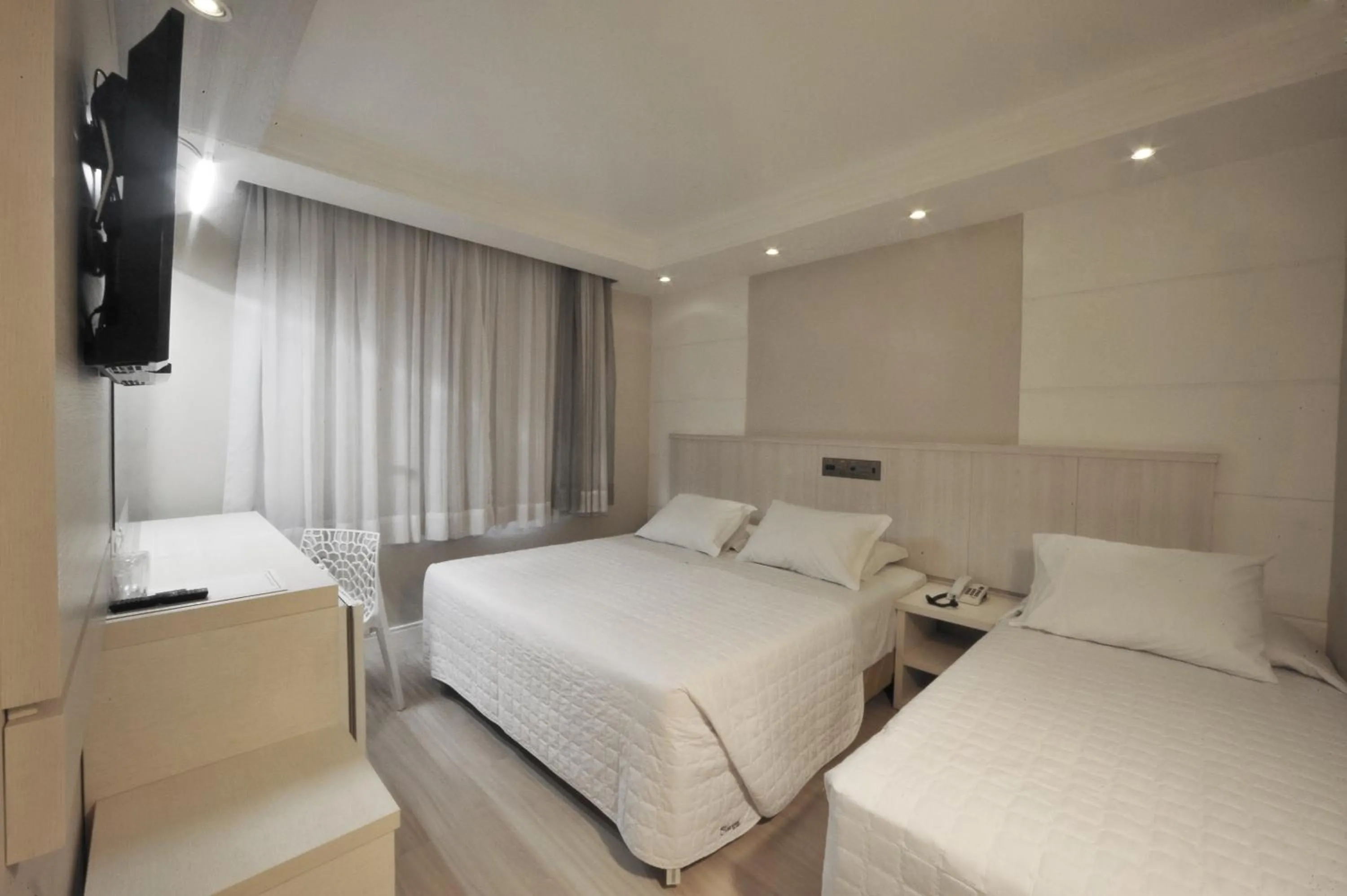 Bed in Hotel Marimar The Place