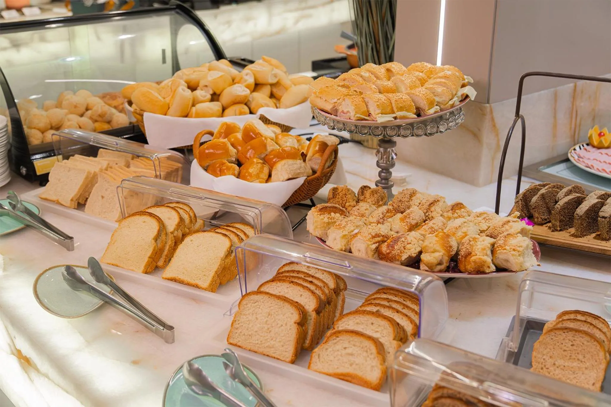 Restaurant/places to eat in Hotel Marimar The Place