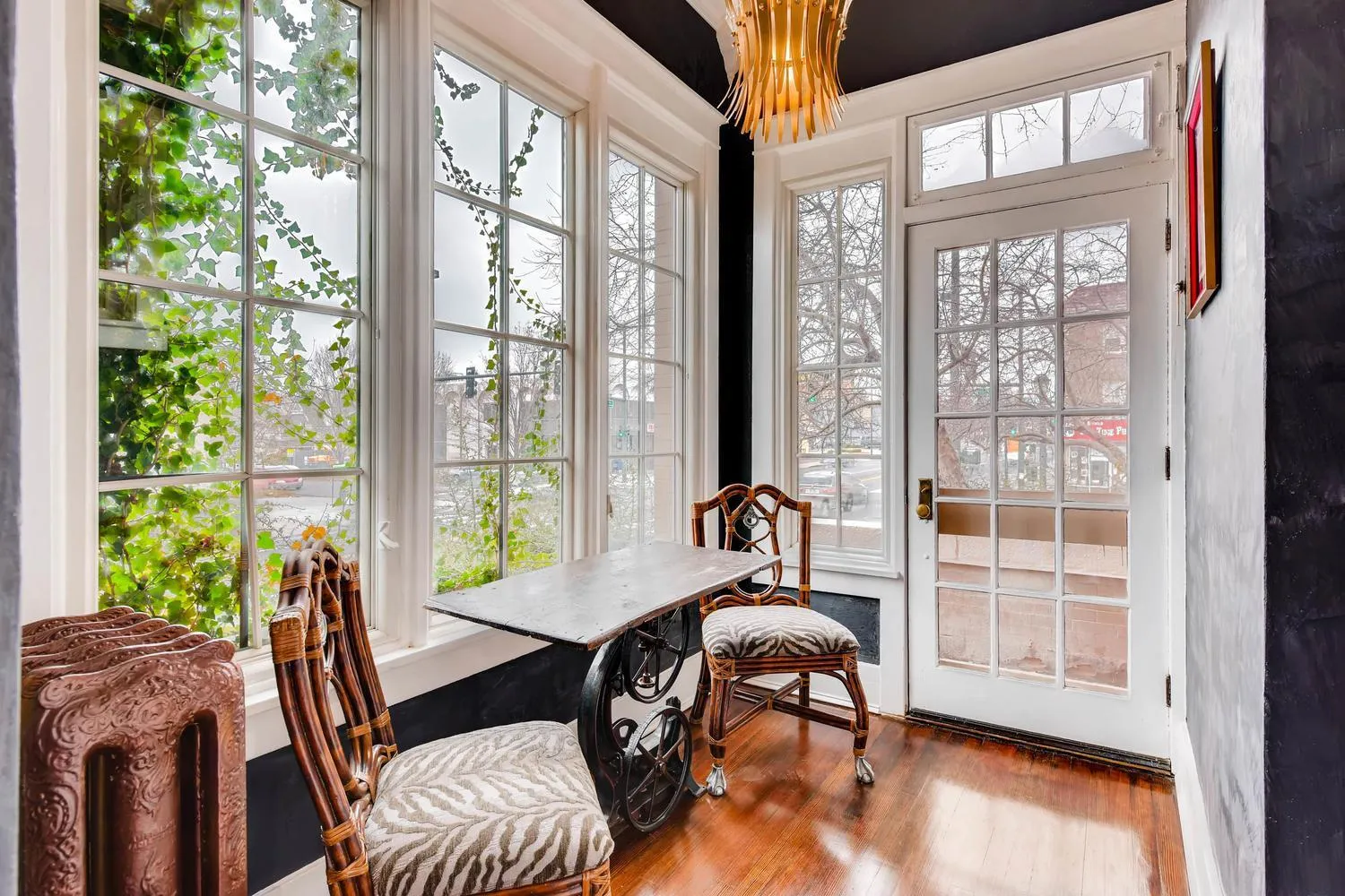 Seating area in The Holiday Chalet Victorian
