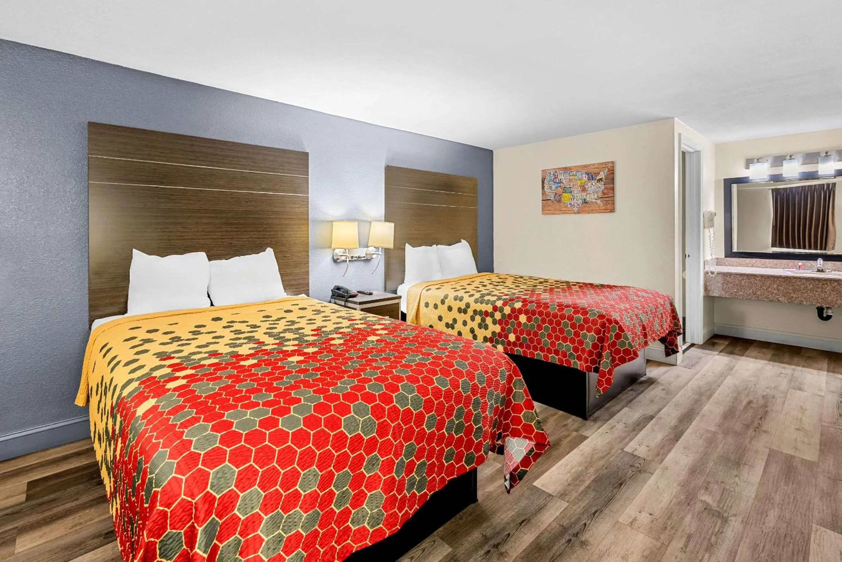 Bedroom, Bed in Econo Lodge Kingsport East