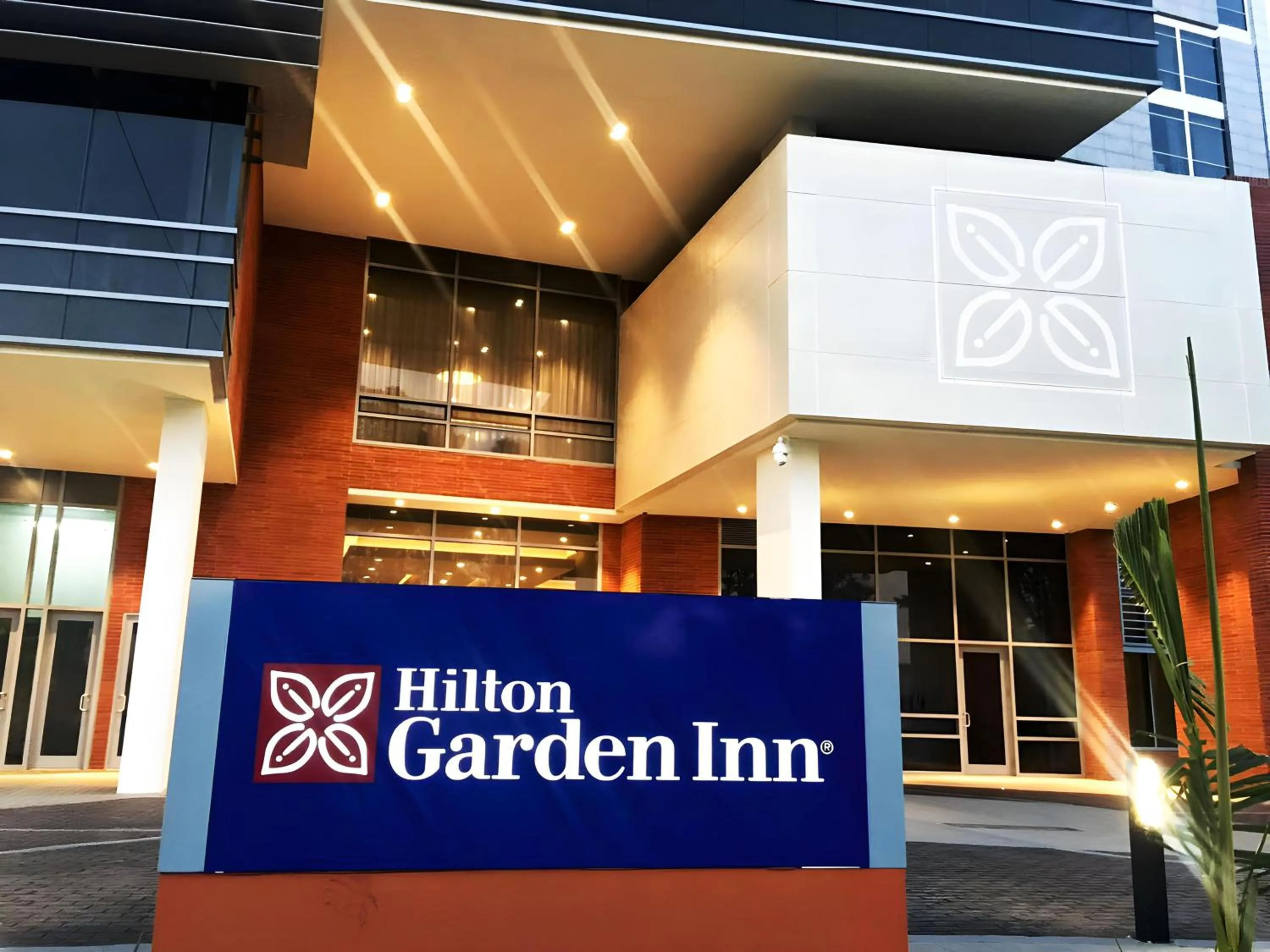 Facade/entrance in Hilton Garden Inn Bogota Airport