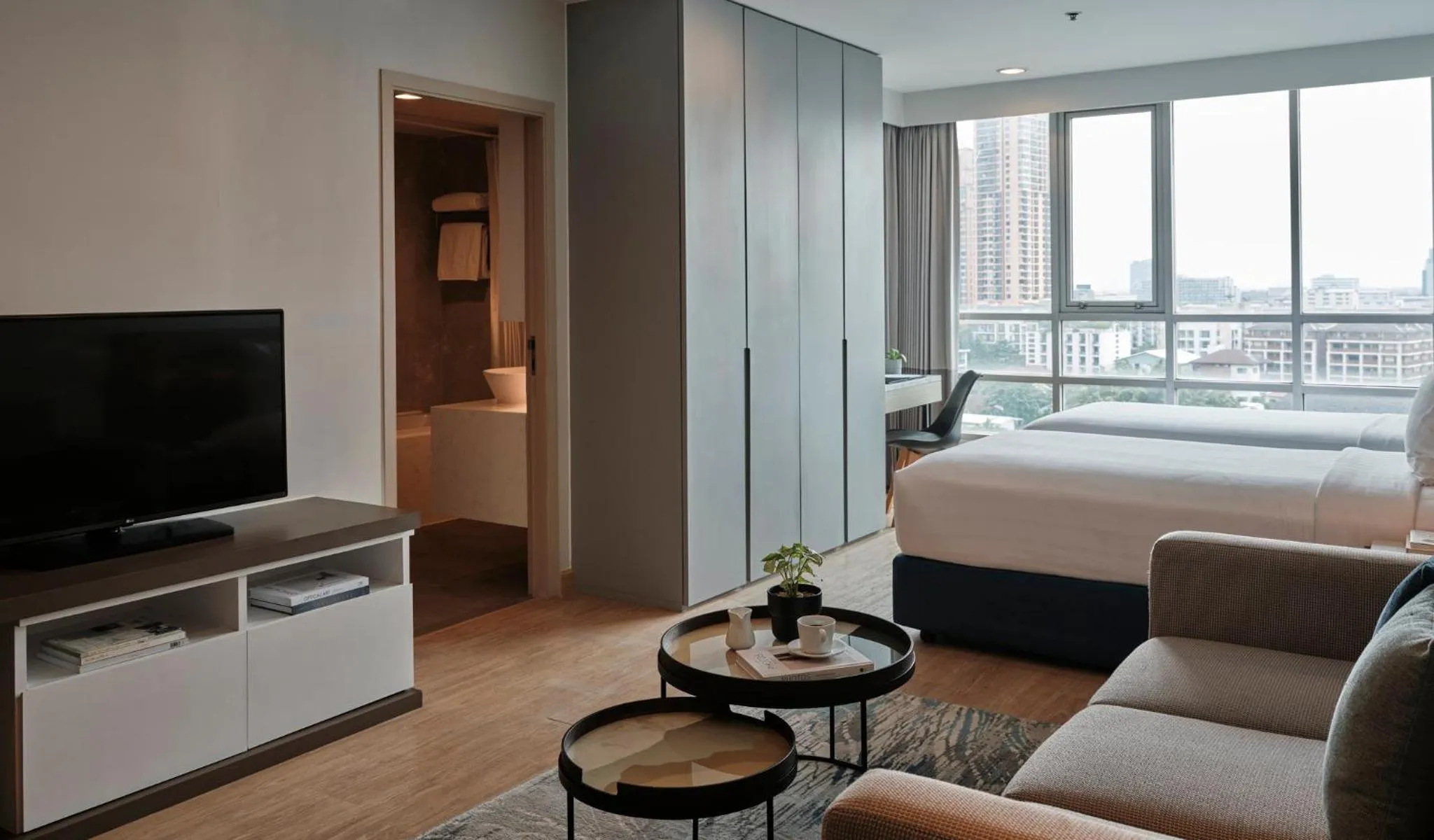 Photo of the whole room, Bed in Shama Lakeview Asoke Bangkok